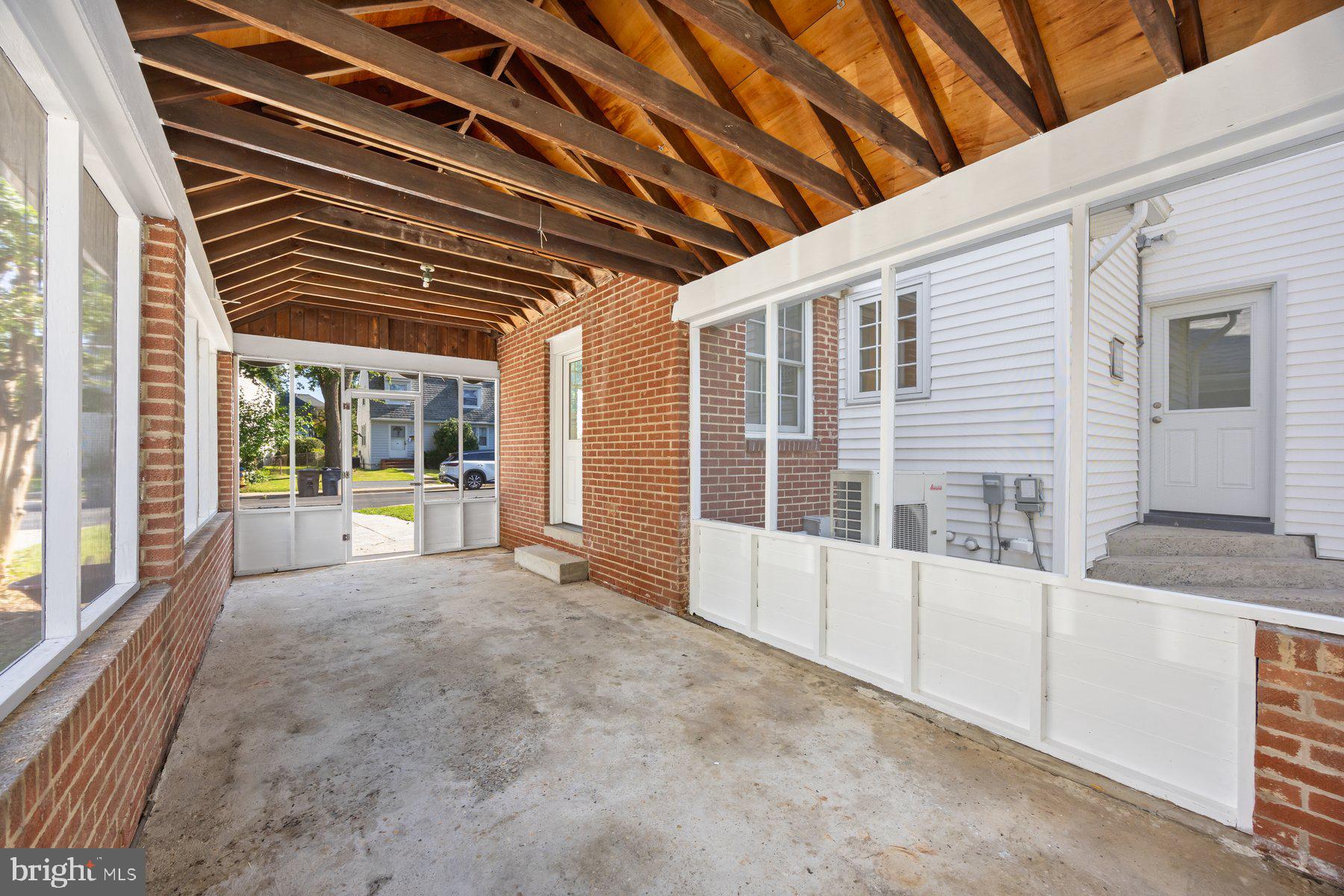 721 Mapleton Rd