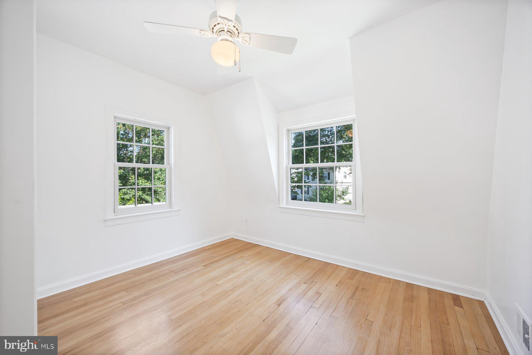 721 Mapleton Rd
