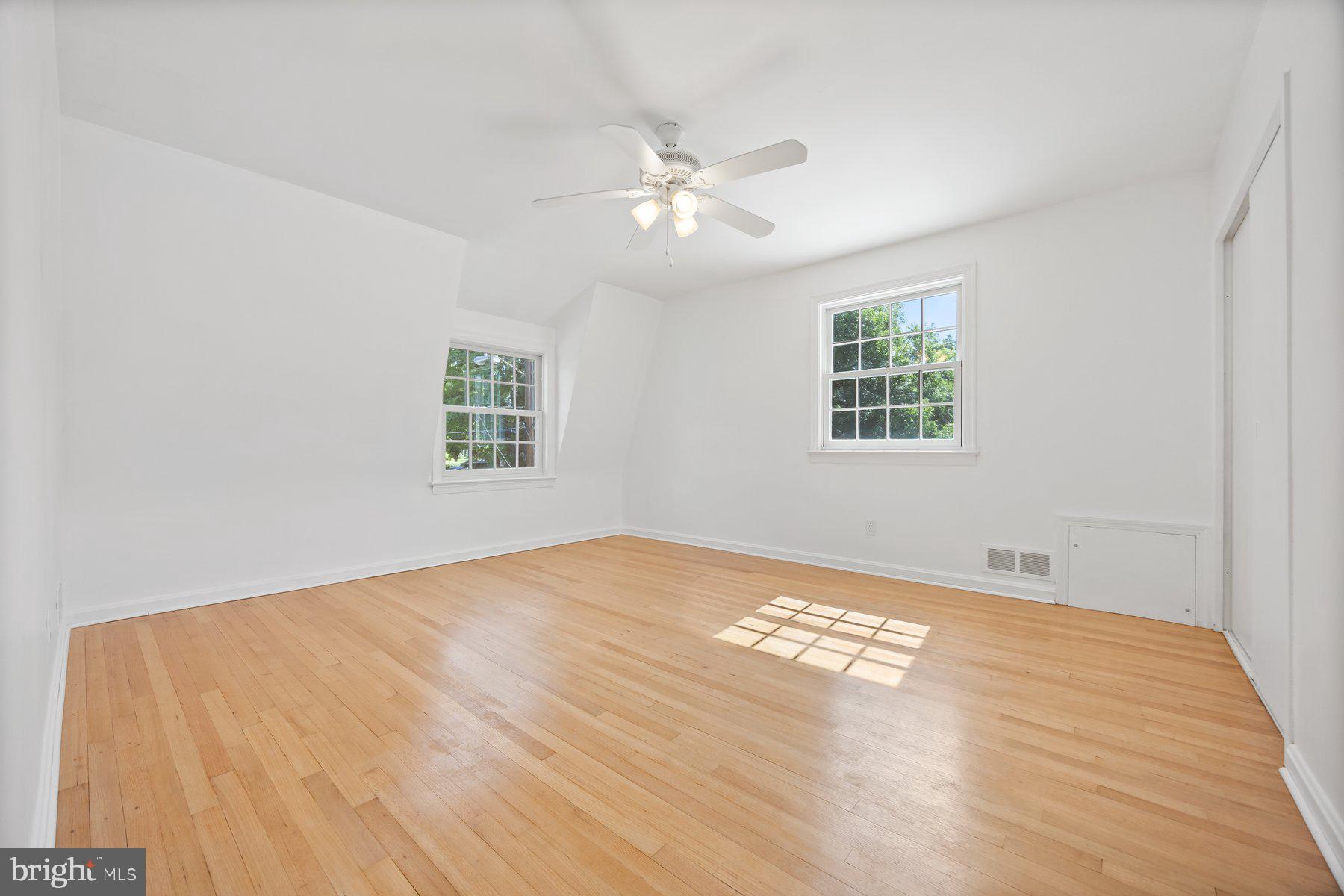 721 Mapleton Rd