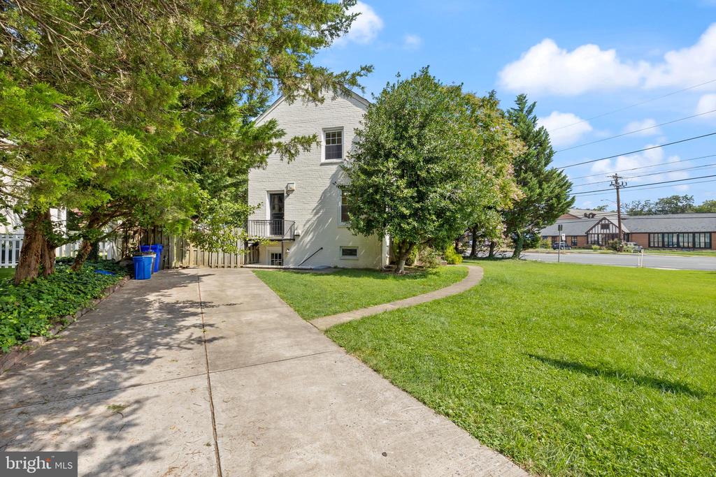 5601 WYNGATE DR
