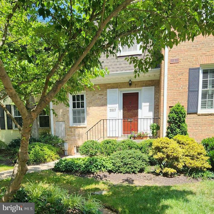 3517 CHEVY CHASE LAKE DR