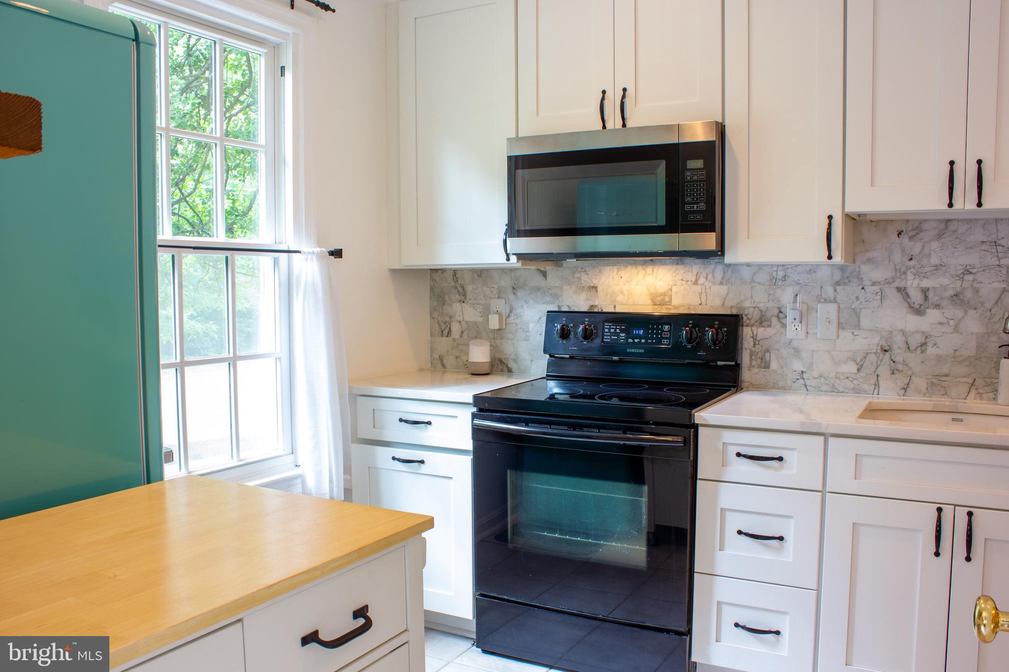 3517 CHEVY CHASE LAKE DR