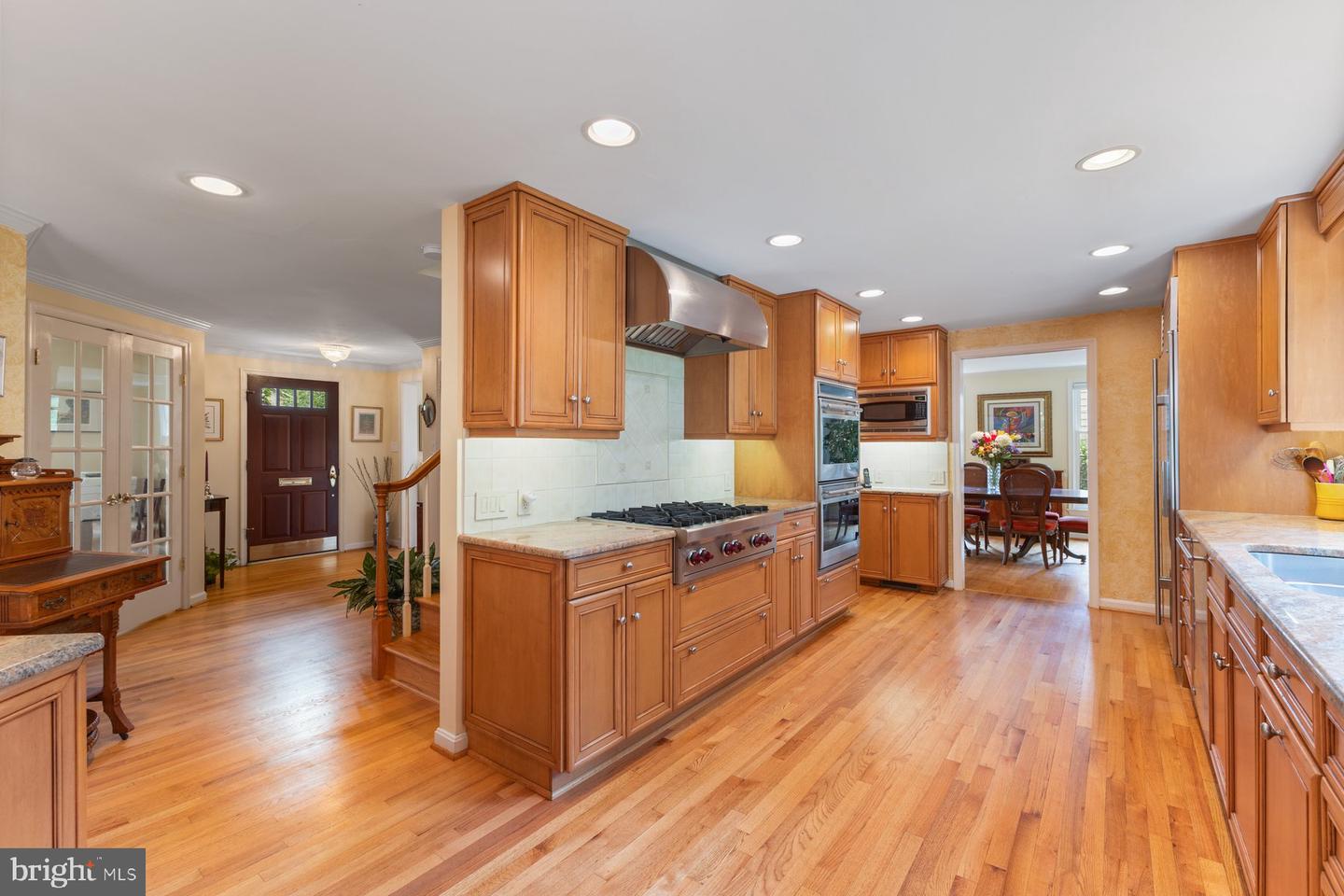17 Old Creek Ct
