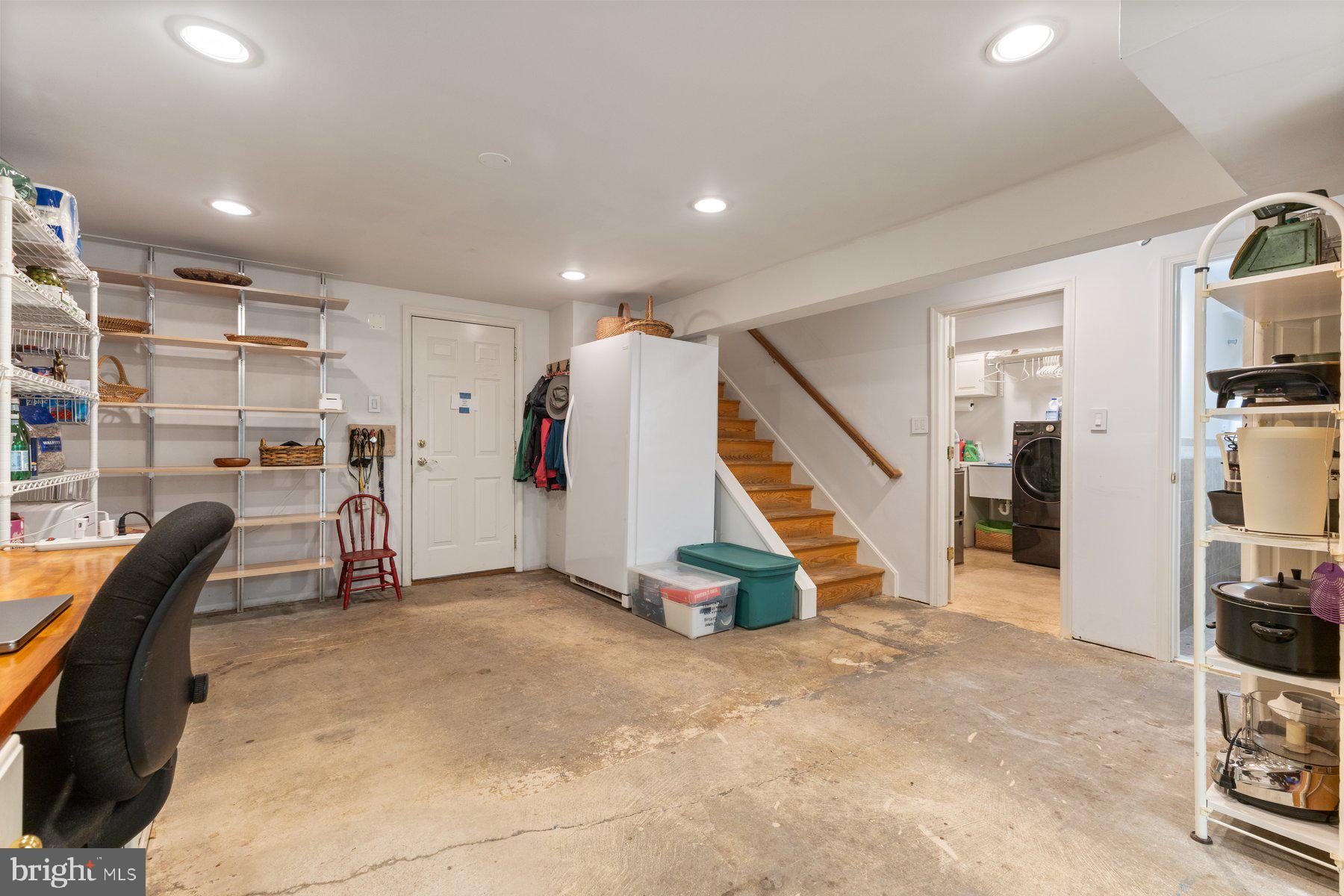 17 Old Creek Ct