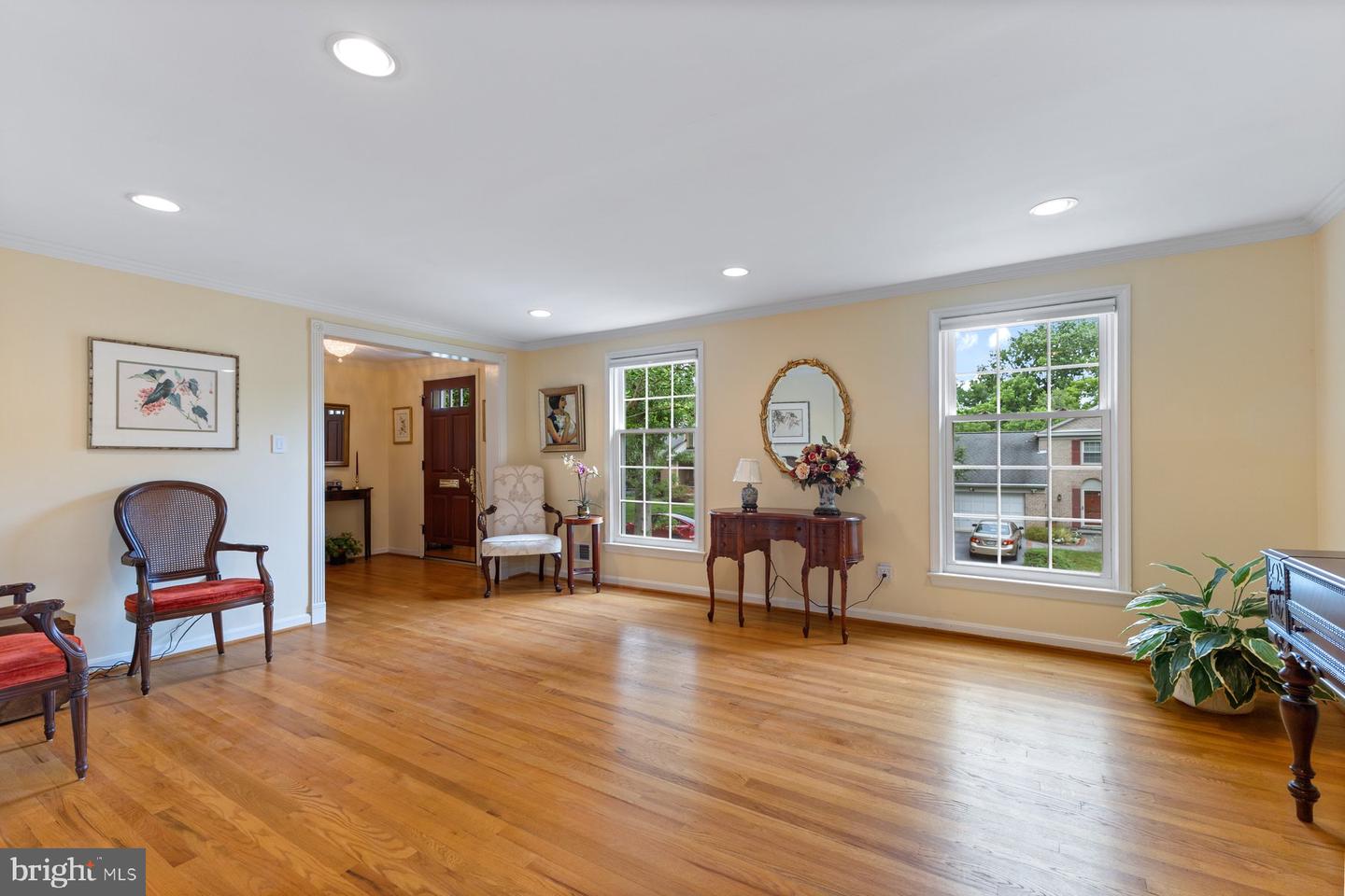 17 Old Creek Ct