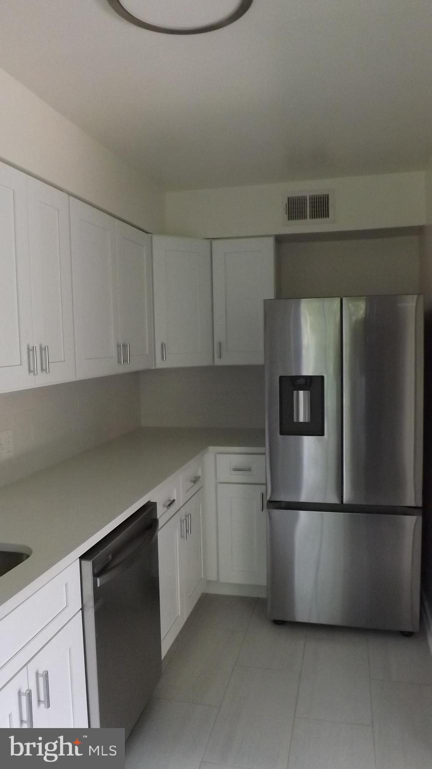 2206 WASHINGTON AVE #2206-W-302