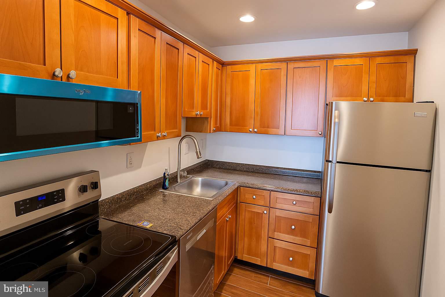 9926 RIDGELINE DRIVE