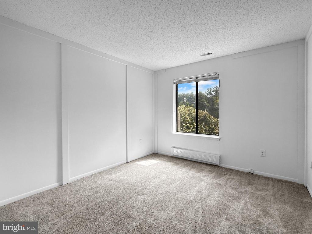 15310 Pine Orchard Dr #84-3c
