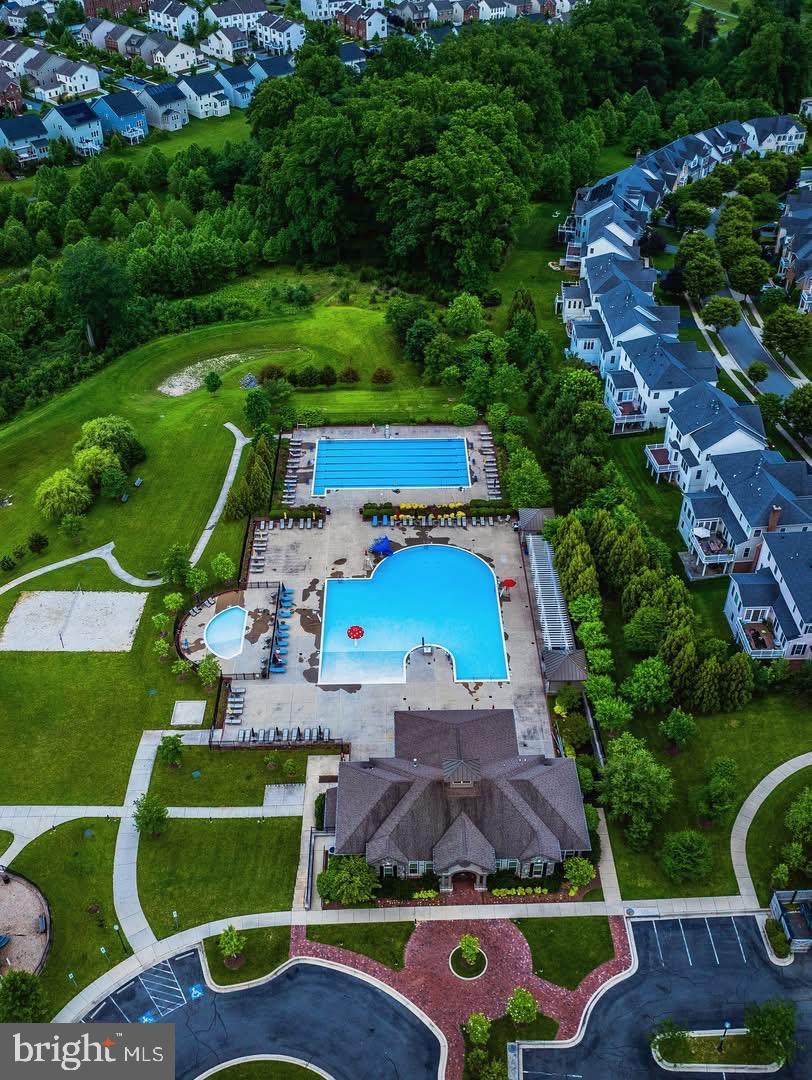 1009 Guillemot Dr