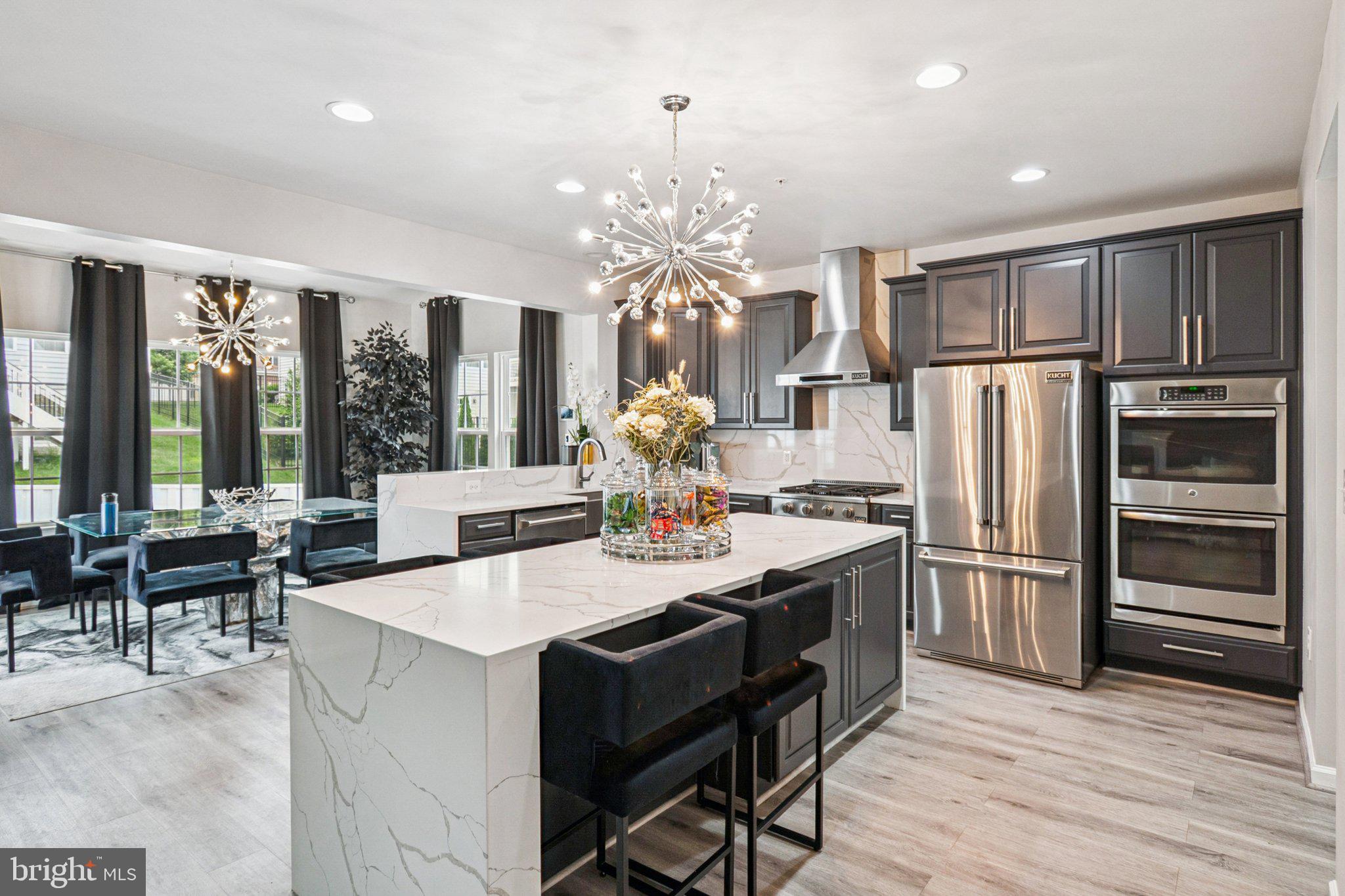 1009 Guillemot Dr