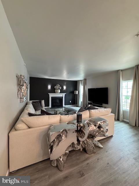 1009 Guillemot Dr