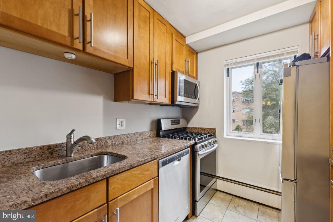 111 Lee Ave #110
