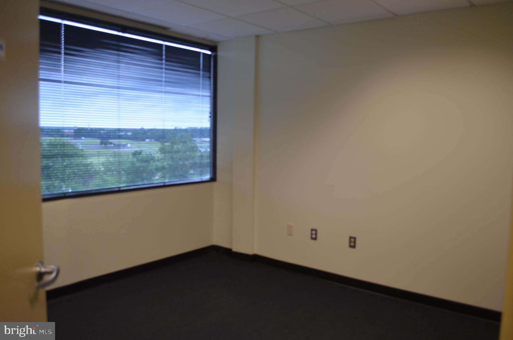 438 N FREDERICK AVENUE 455