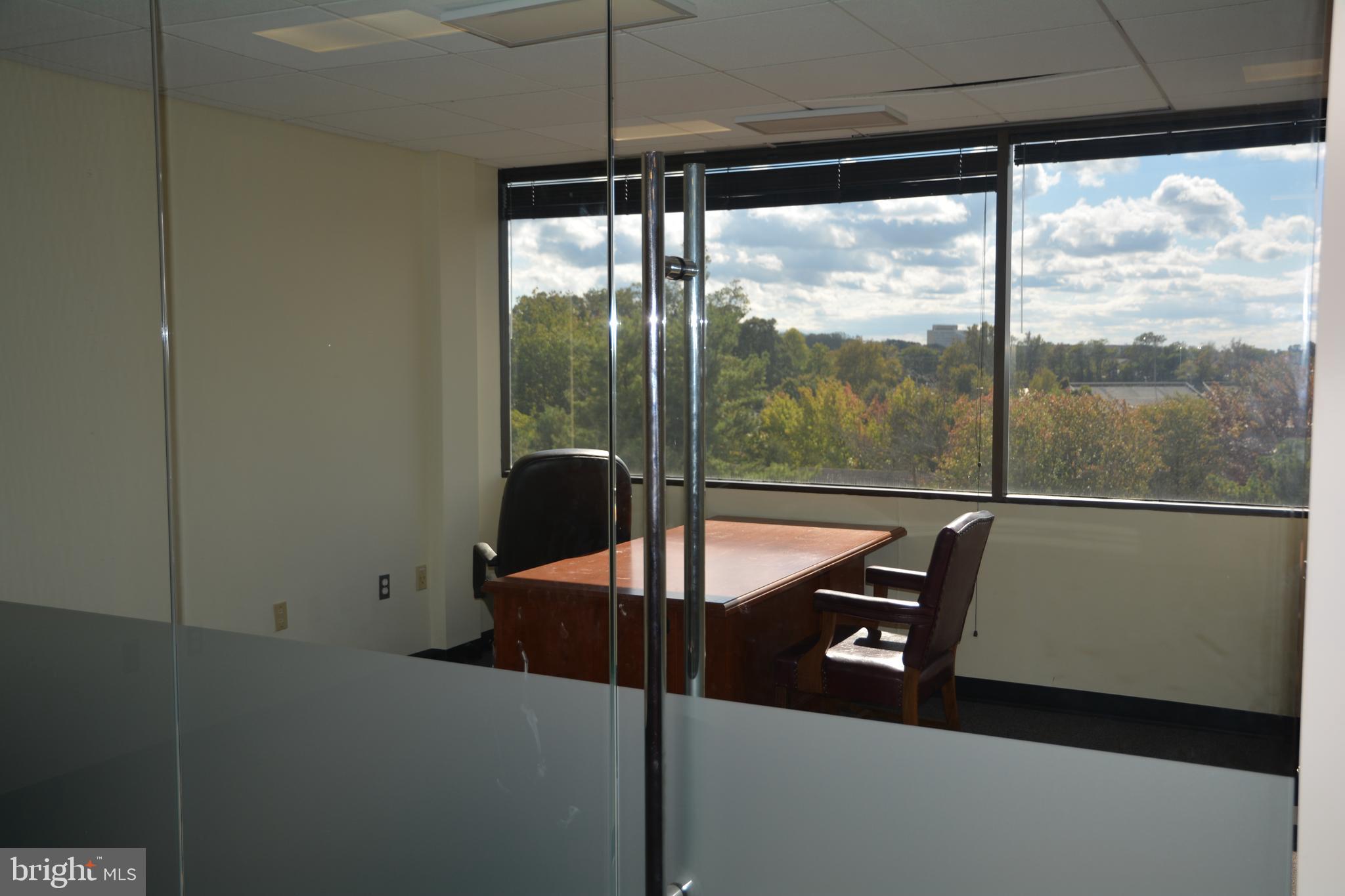 438 N FREDERICK AVENUE 455