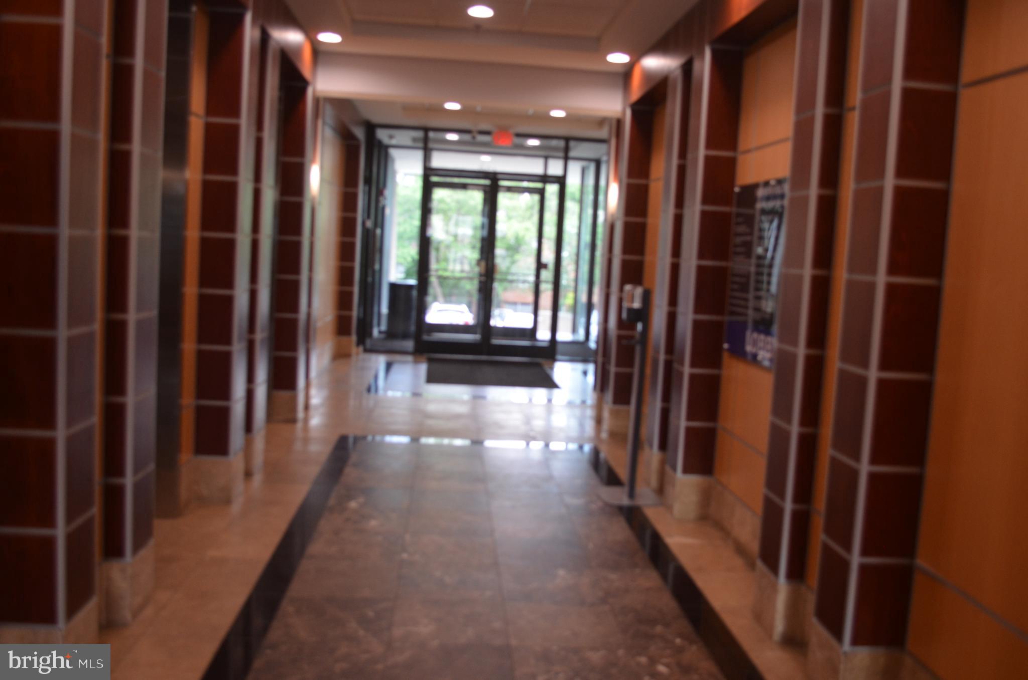 438 N FREDERICK AVENUE 455