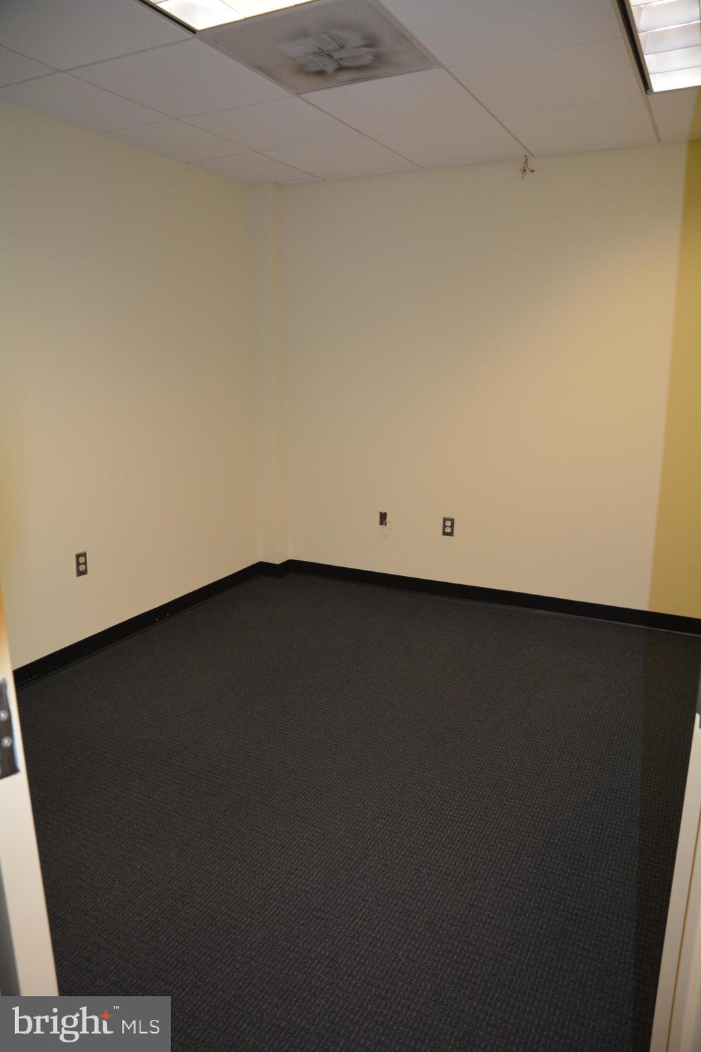 438 N FREDERICK AVENUE 435