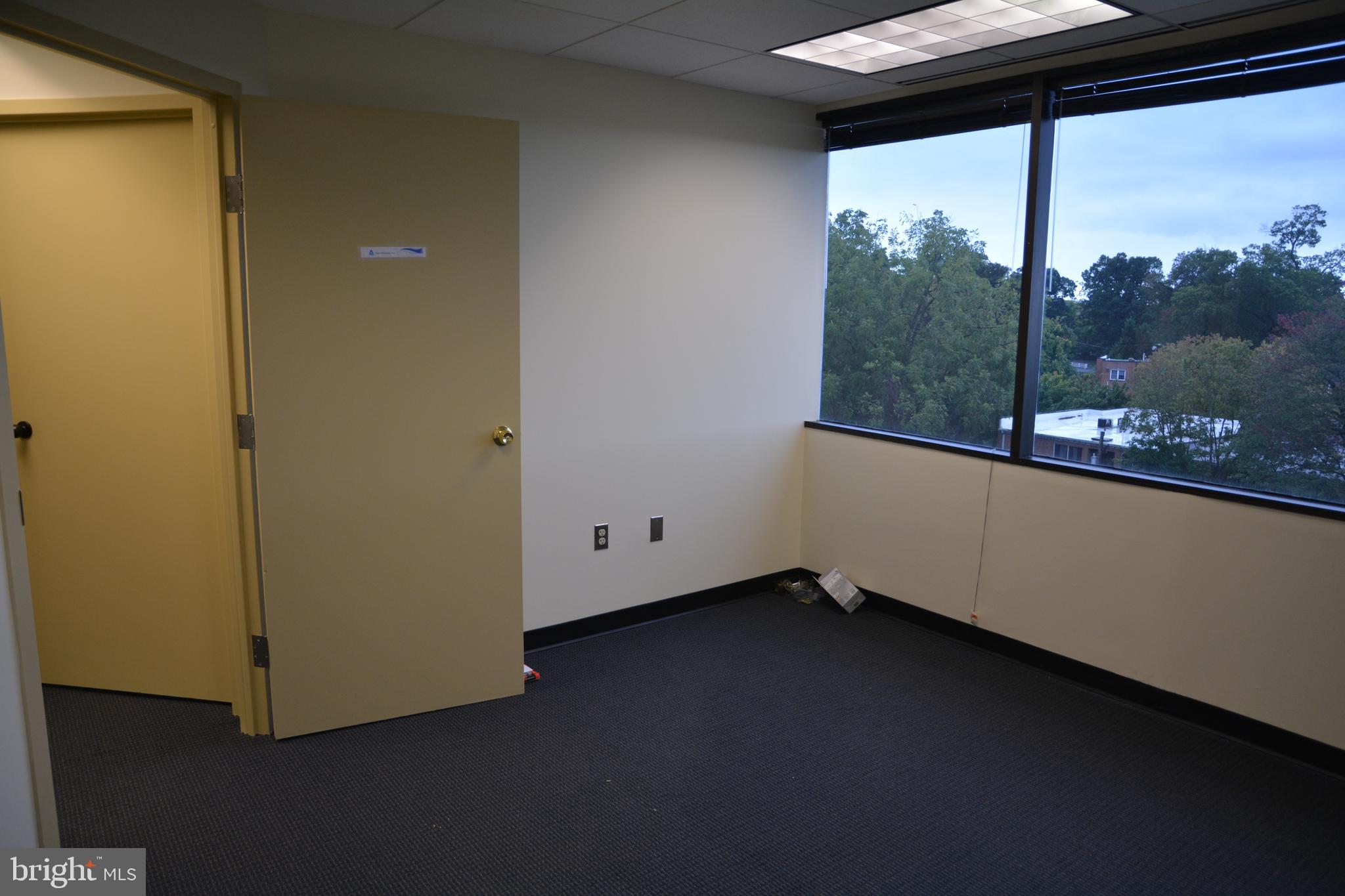 438 N FREDERICK AVENUE 435