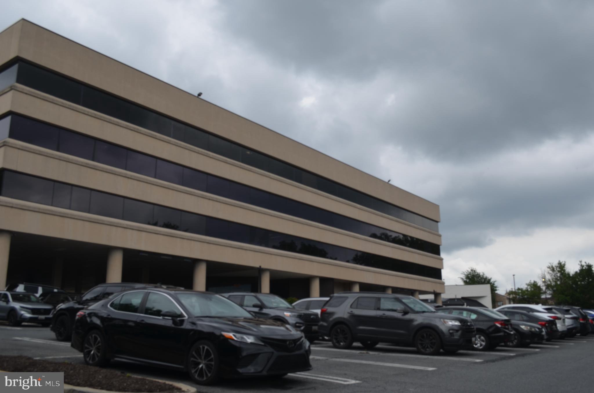 438 N FREDERICK AVENUE 455