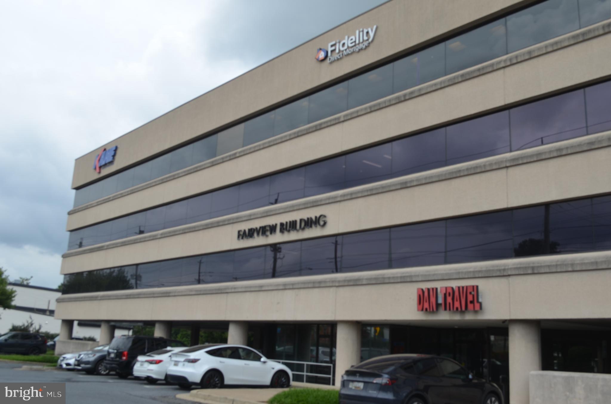 438 N FREDERICK AVENUE 455