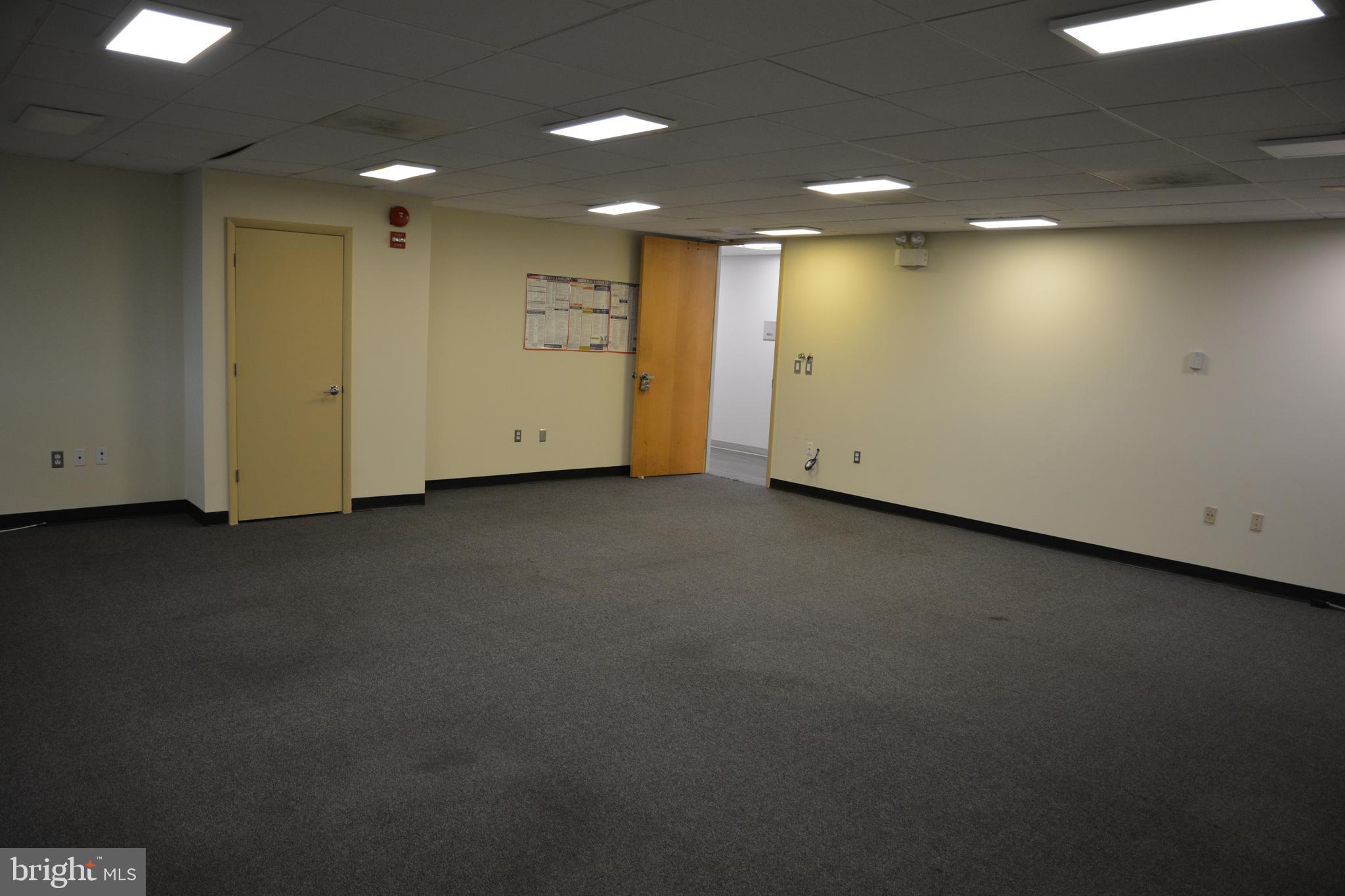 438 N FREDERICK AVENUE 455