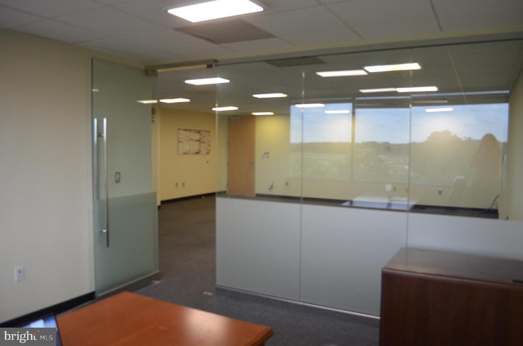 438 N FREDERICK AVENUE 455