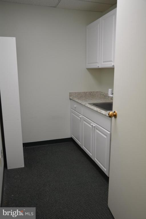 438 N FREDERICK AVENUE 320