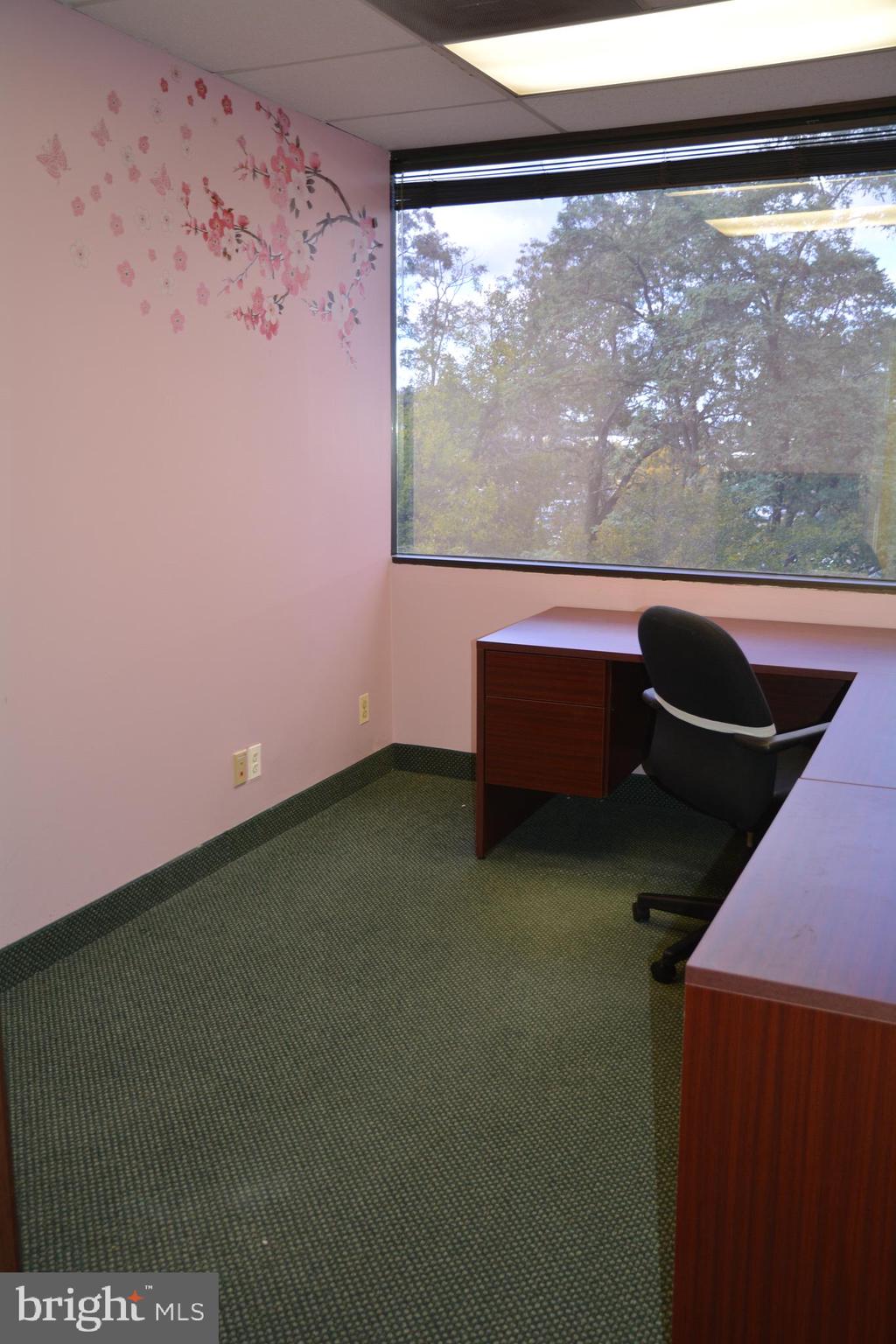 438 N FREDERICK AVENUE 320