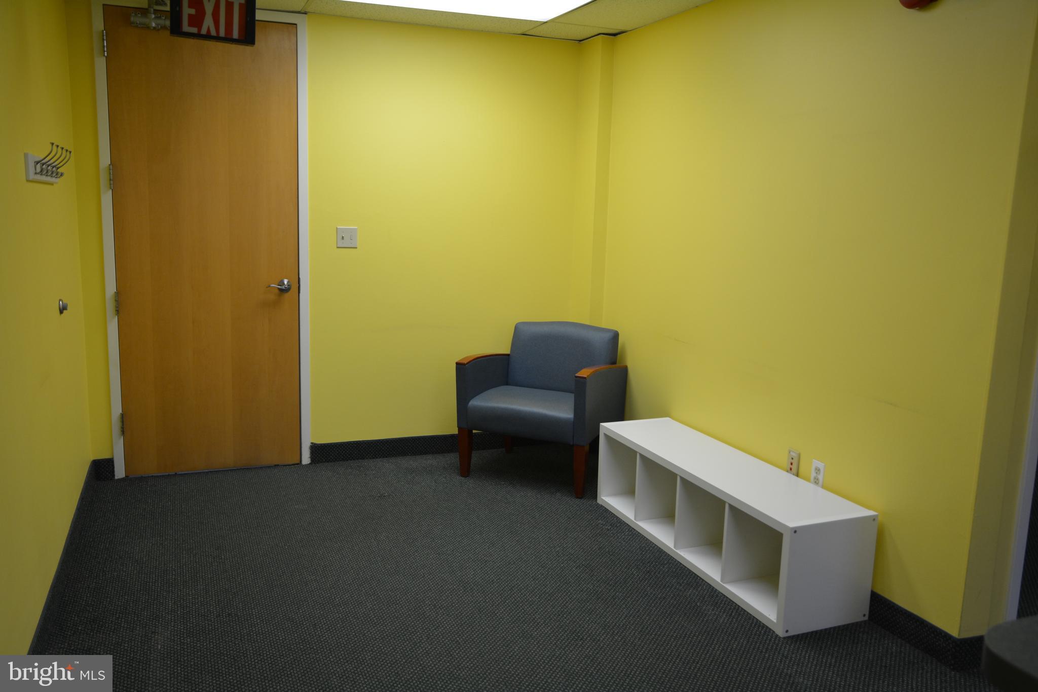 438 N FREDERICK AVENUE 320