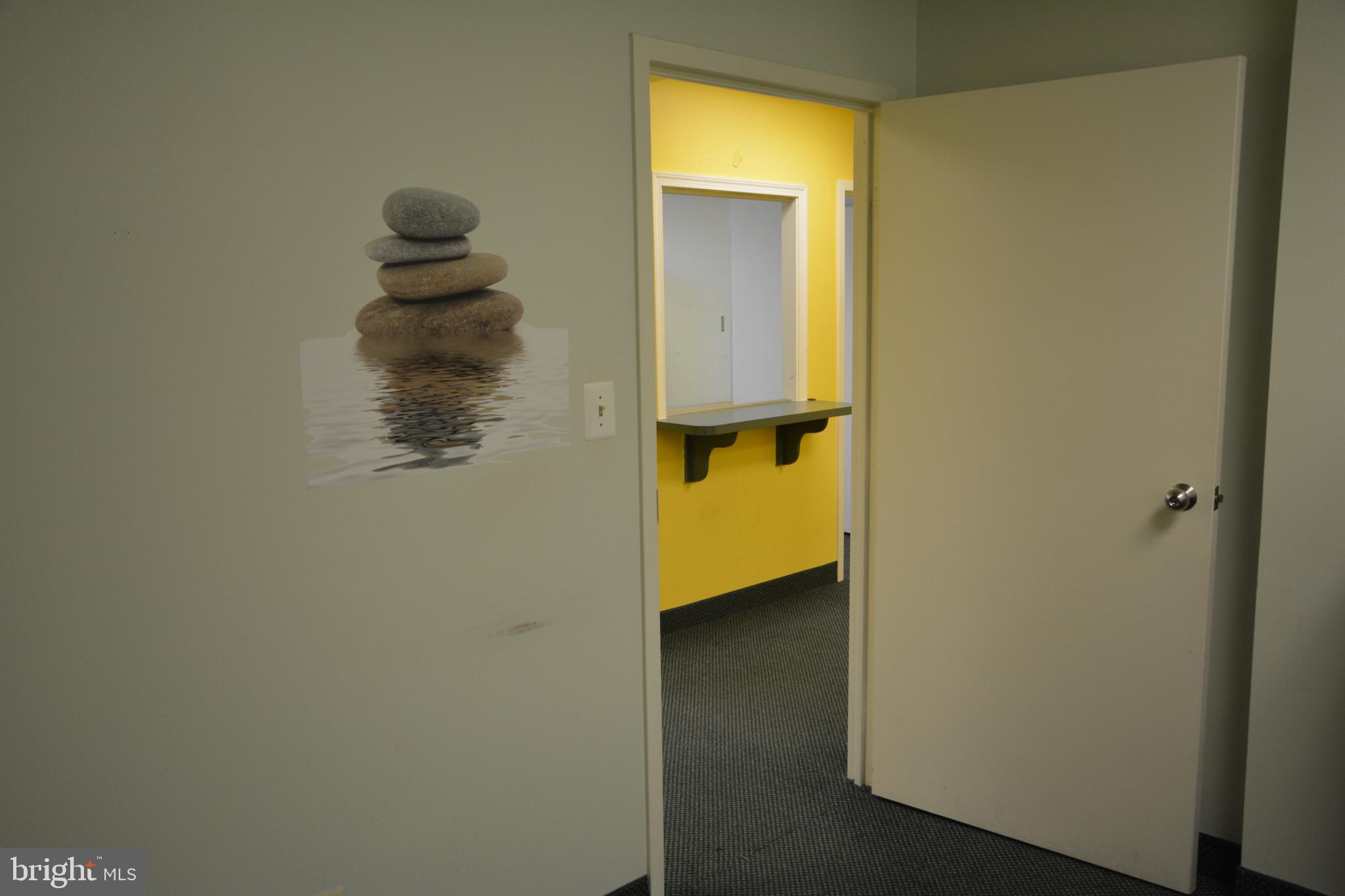 438 N FREDERICK AVENUE 320