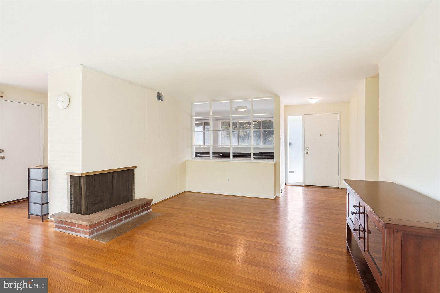 6049 AVON DRIVE