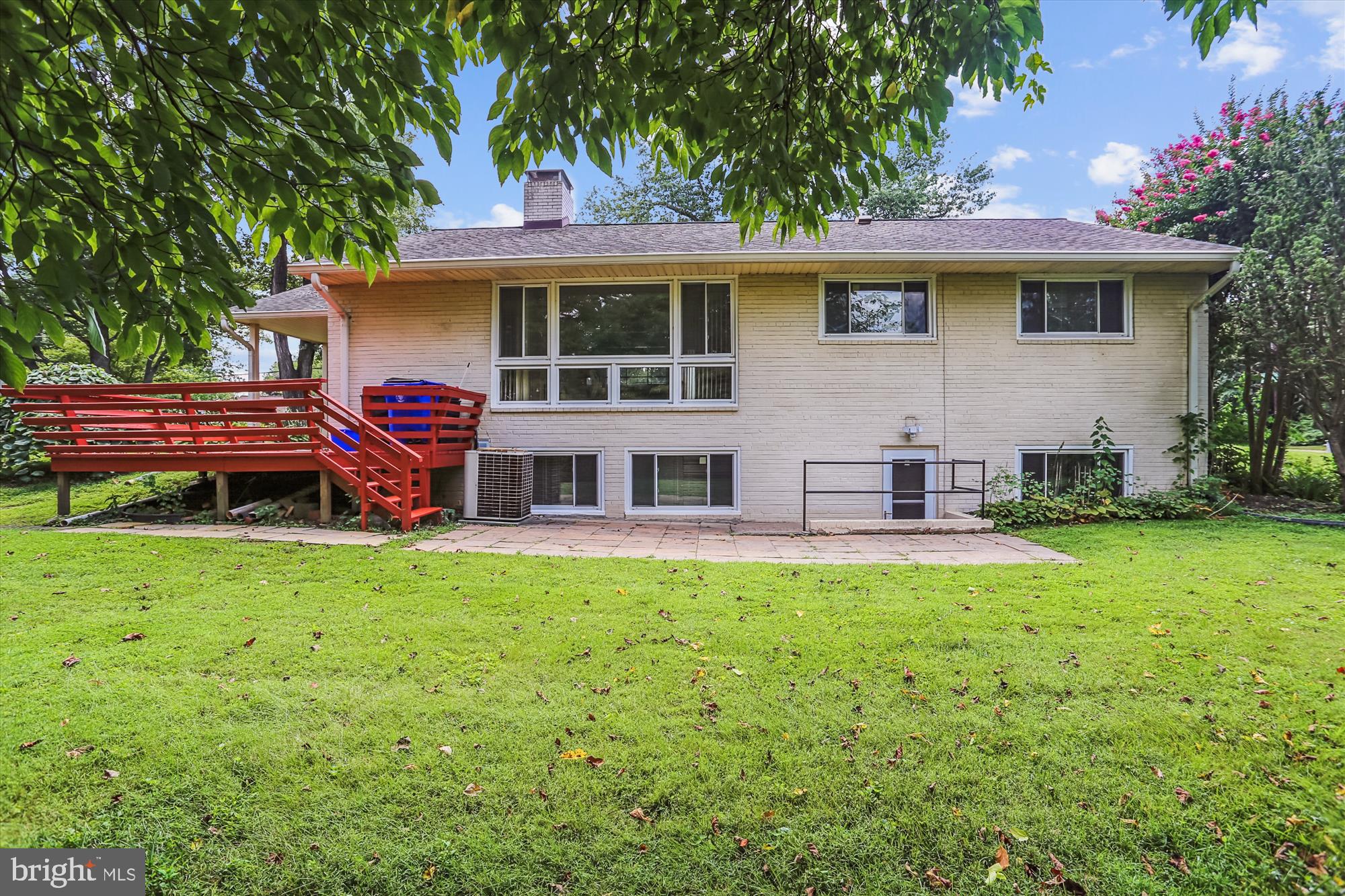 6049 AVON DRIVE