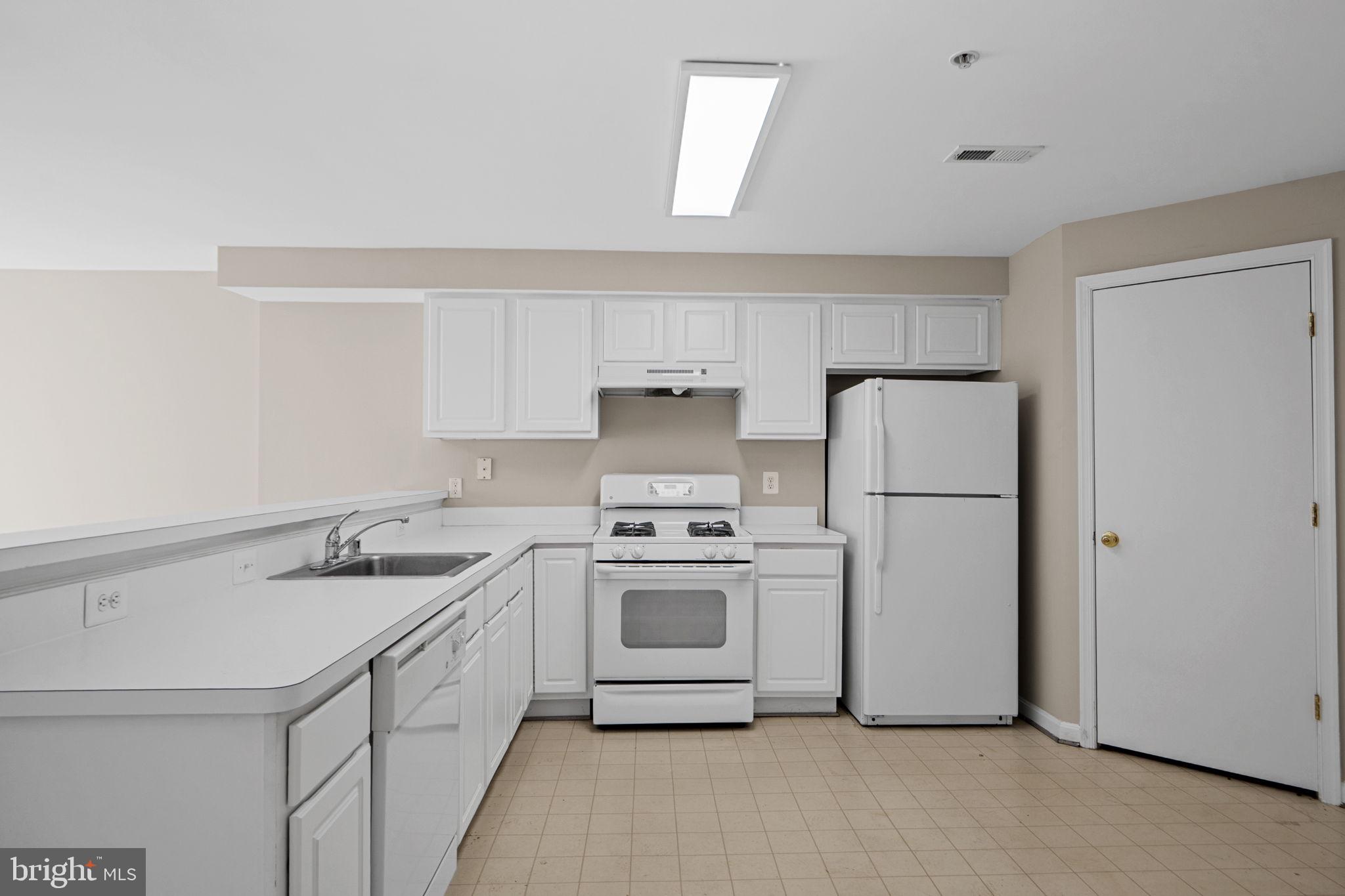 23404 RAINBOW ARCH DRIVE 115