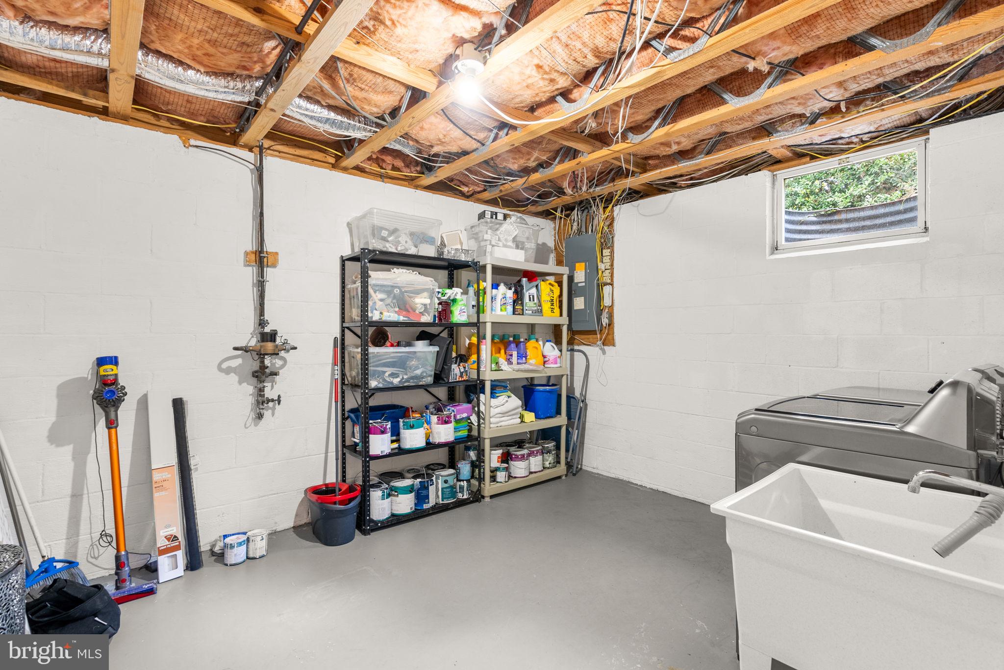 24808 SHOWBARN CIRCLE