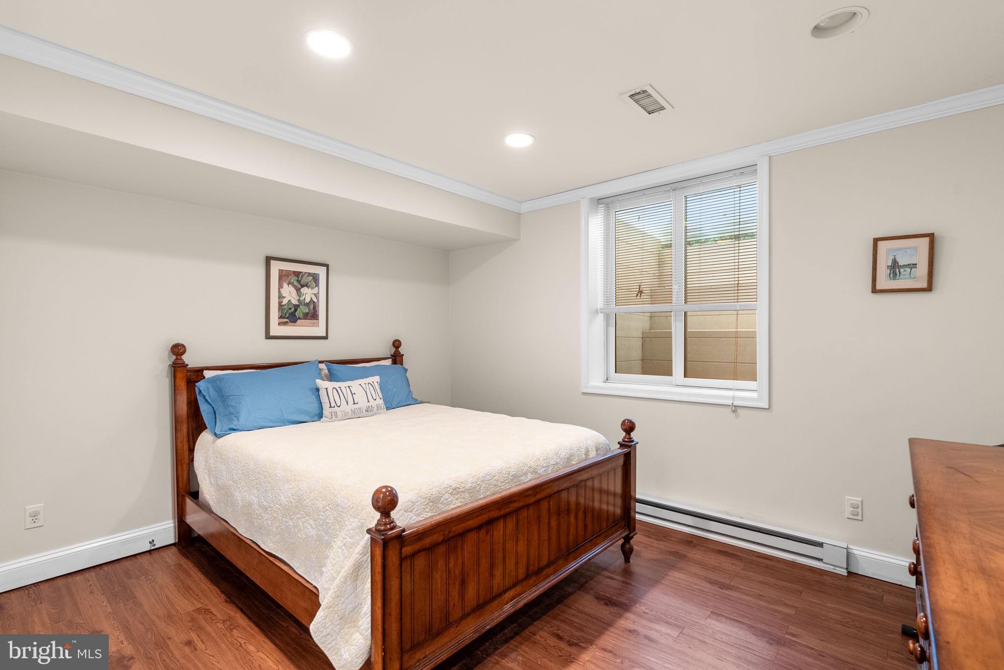24808 SHOWBARN CIRCLE