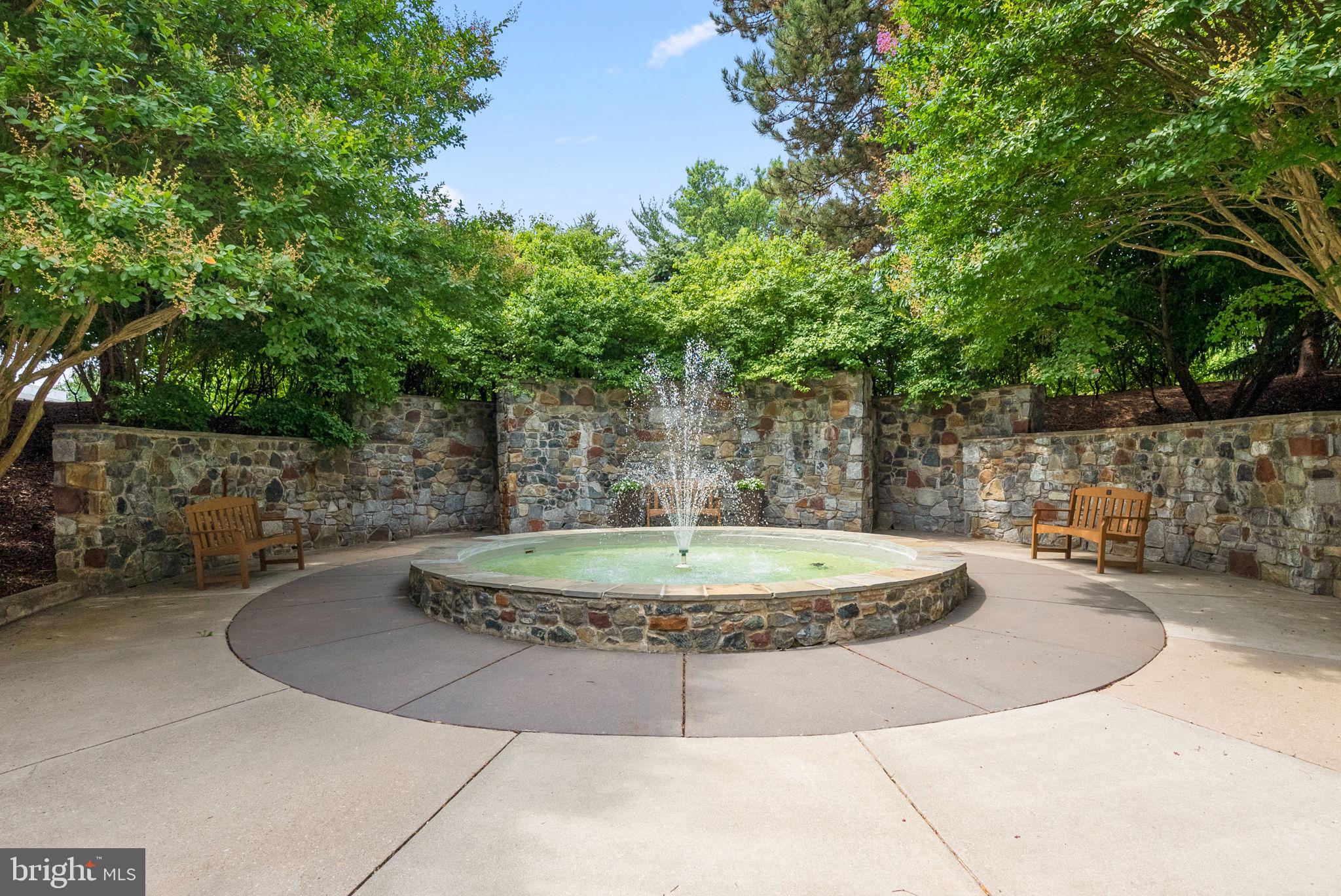 15100 INTERLACHEN DRIVE 4-918