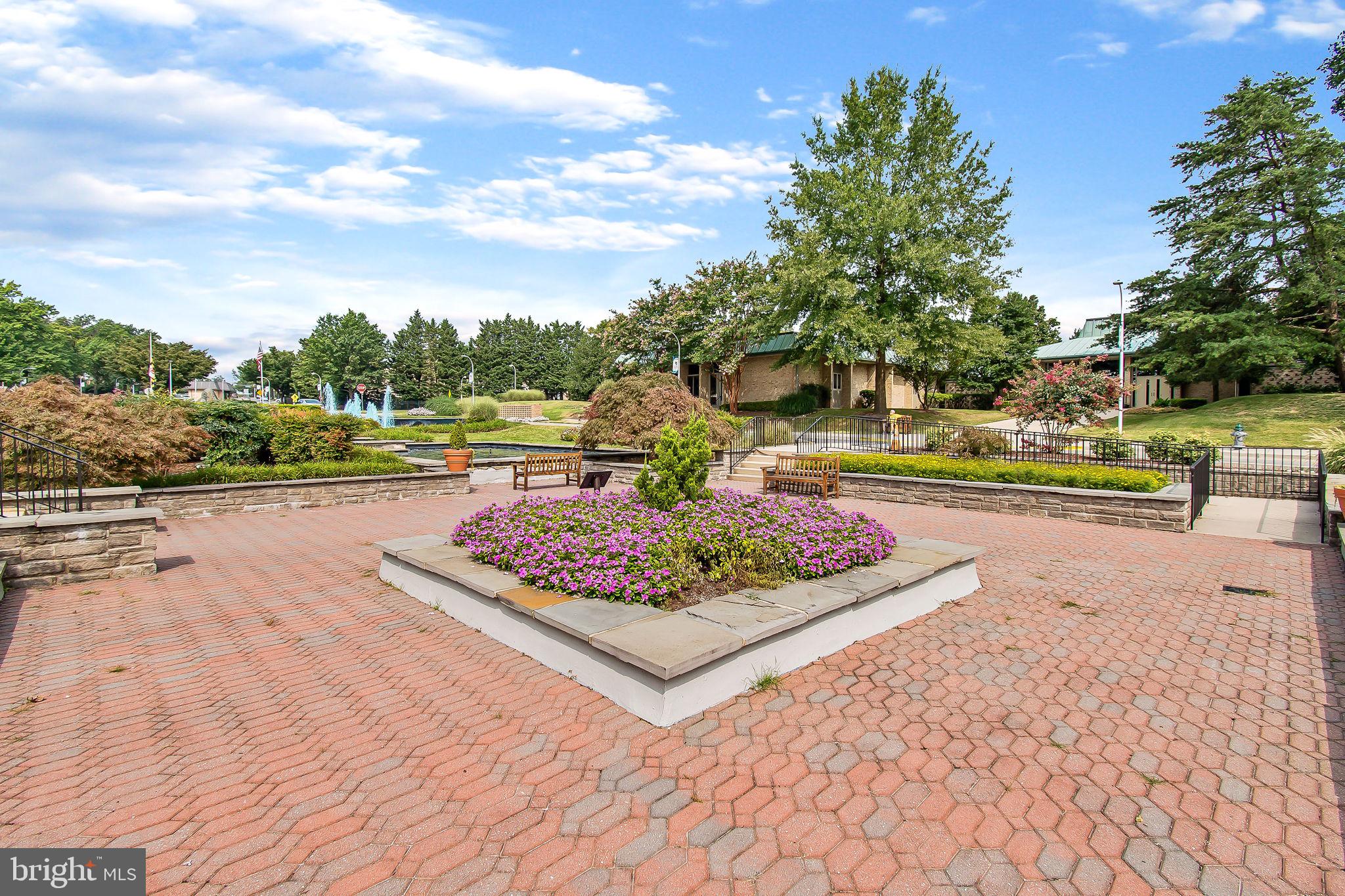 15100 INTERLACHEN DRIVE 4-918