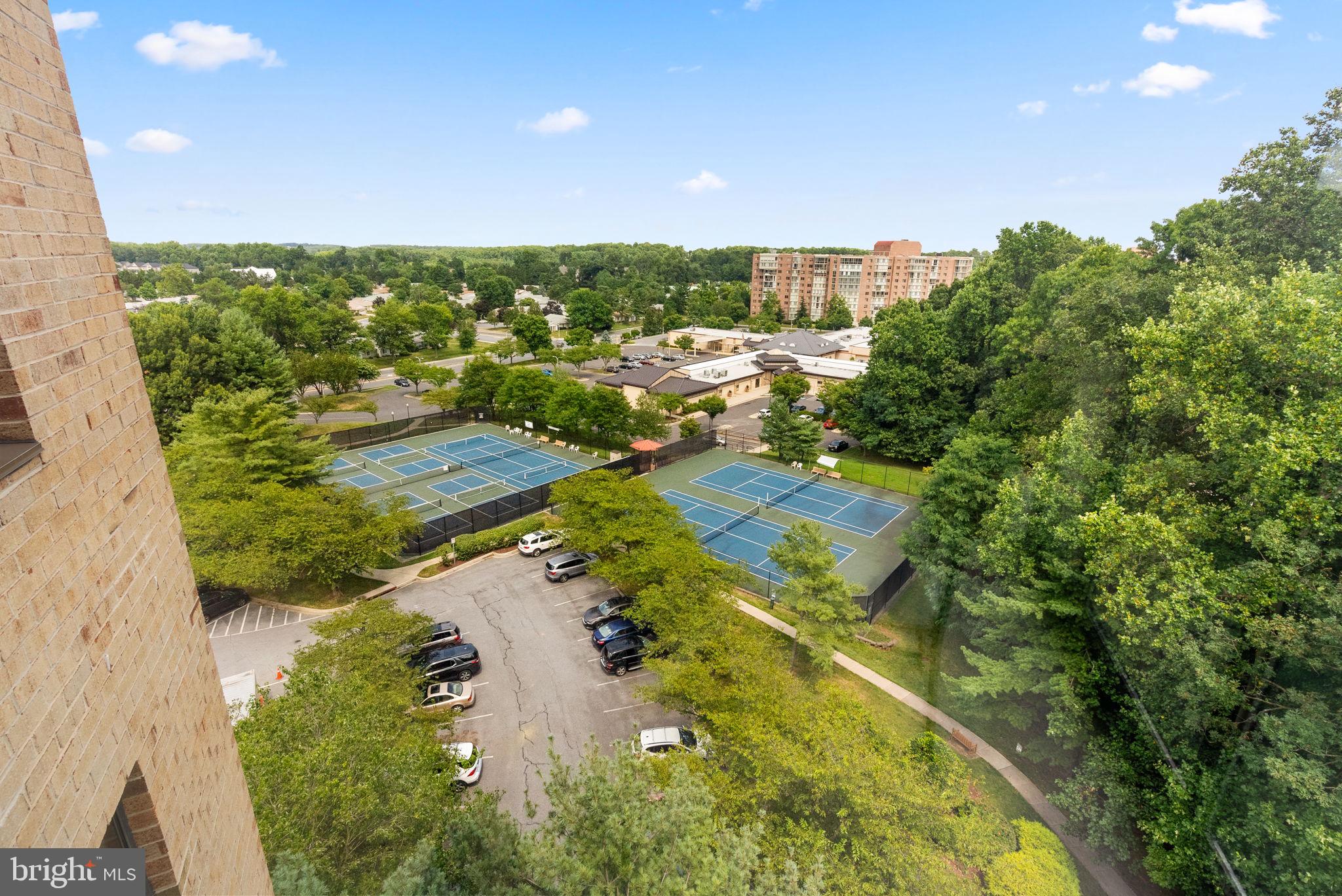 15100 INTERLACHEN DRIVE 4-918