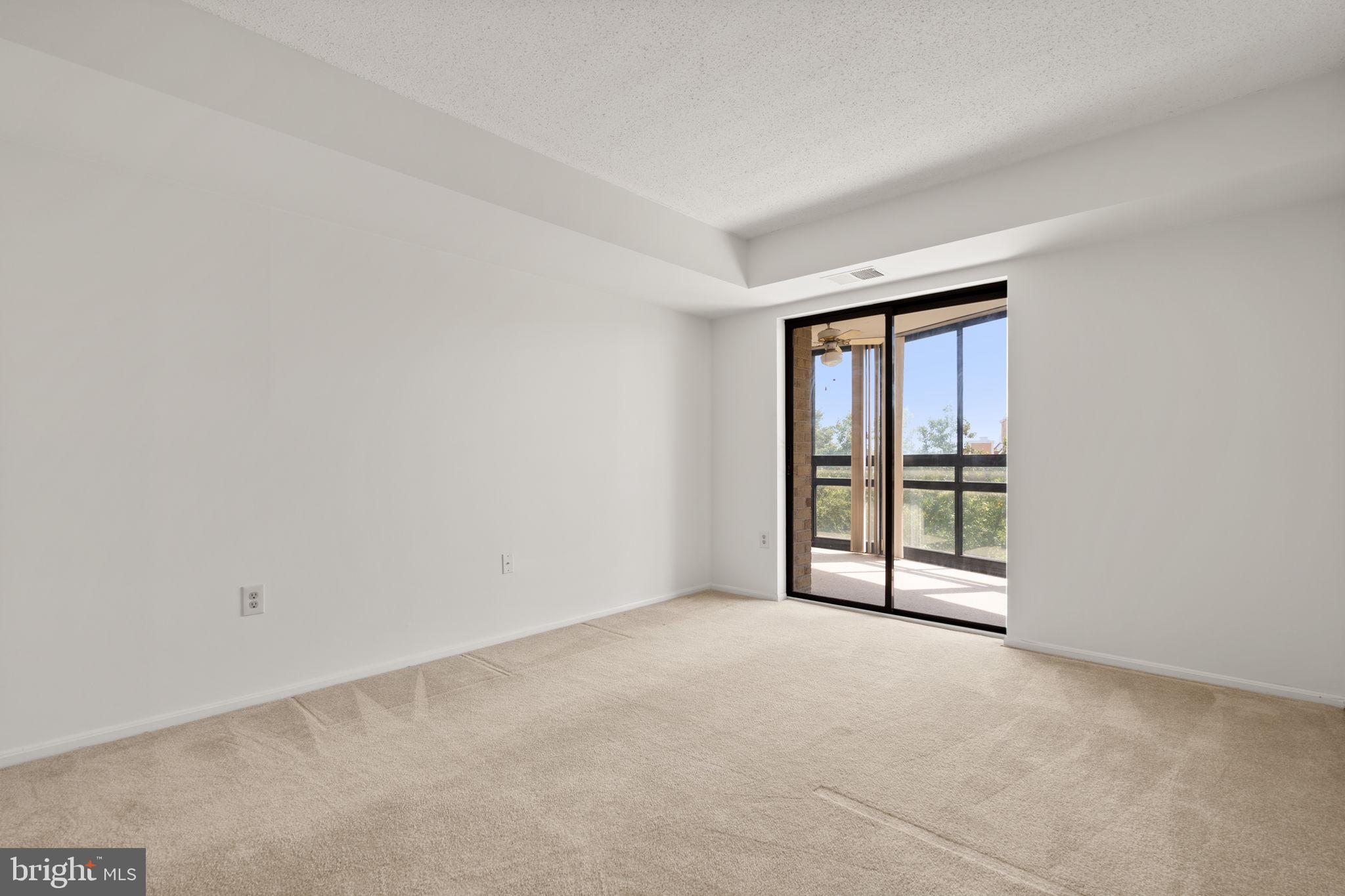 15100 INTERLACHEN DRIVE 4-918