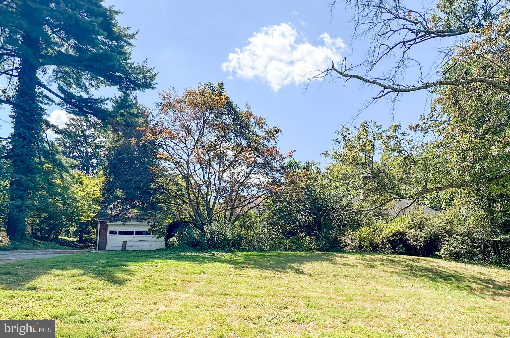 9223 ROSEMONT DRIVE