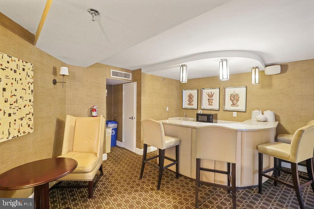 10101 GROSVENOR PLACE 1004