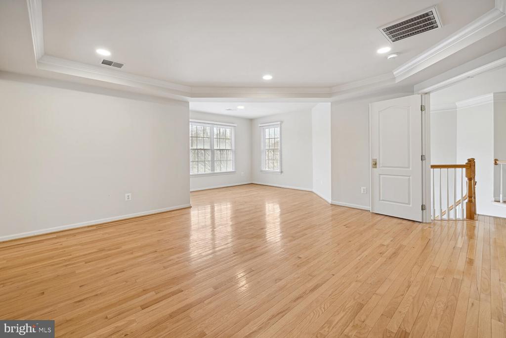 22003 WHITE TRELLIS LANE