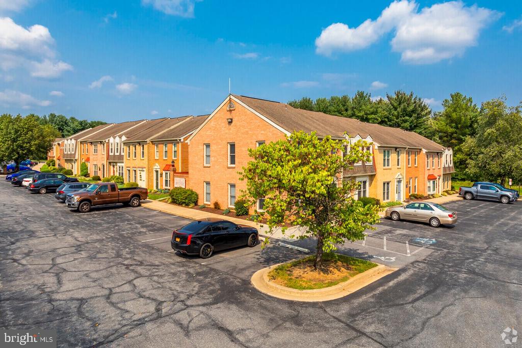 15835 CRABBS BRANCH WAY Unit: 5-B