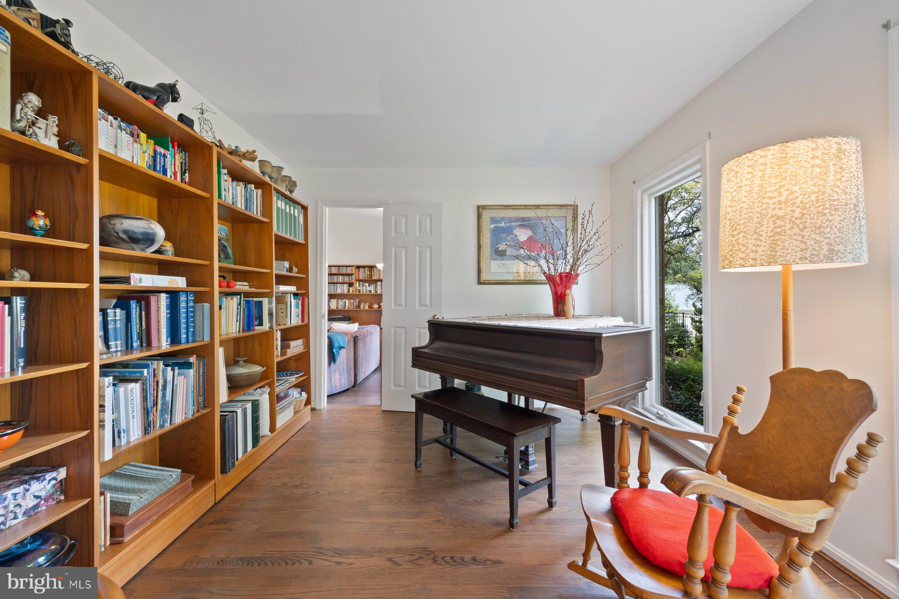 16400 MONTECREST LANE