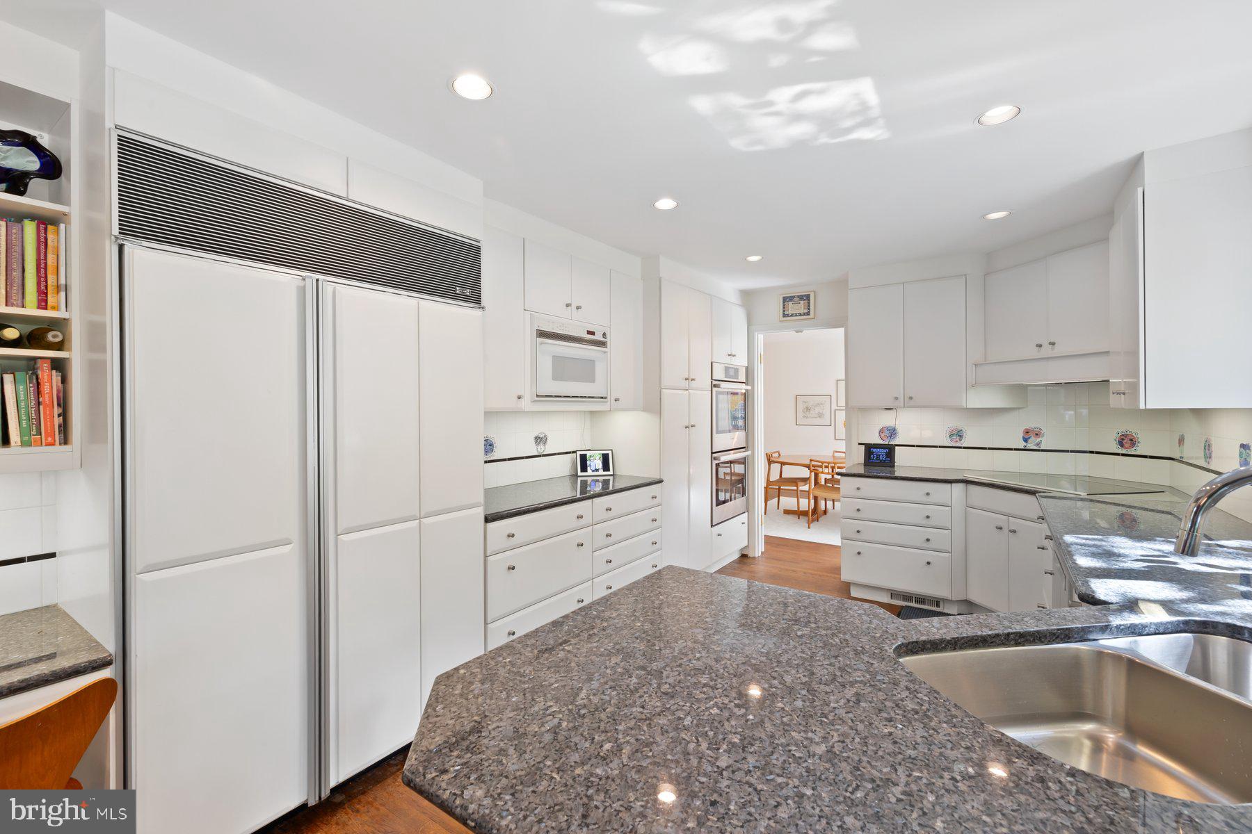 16400 MONTECREST LANE