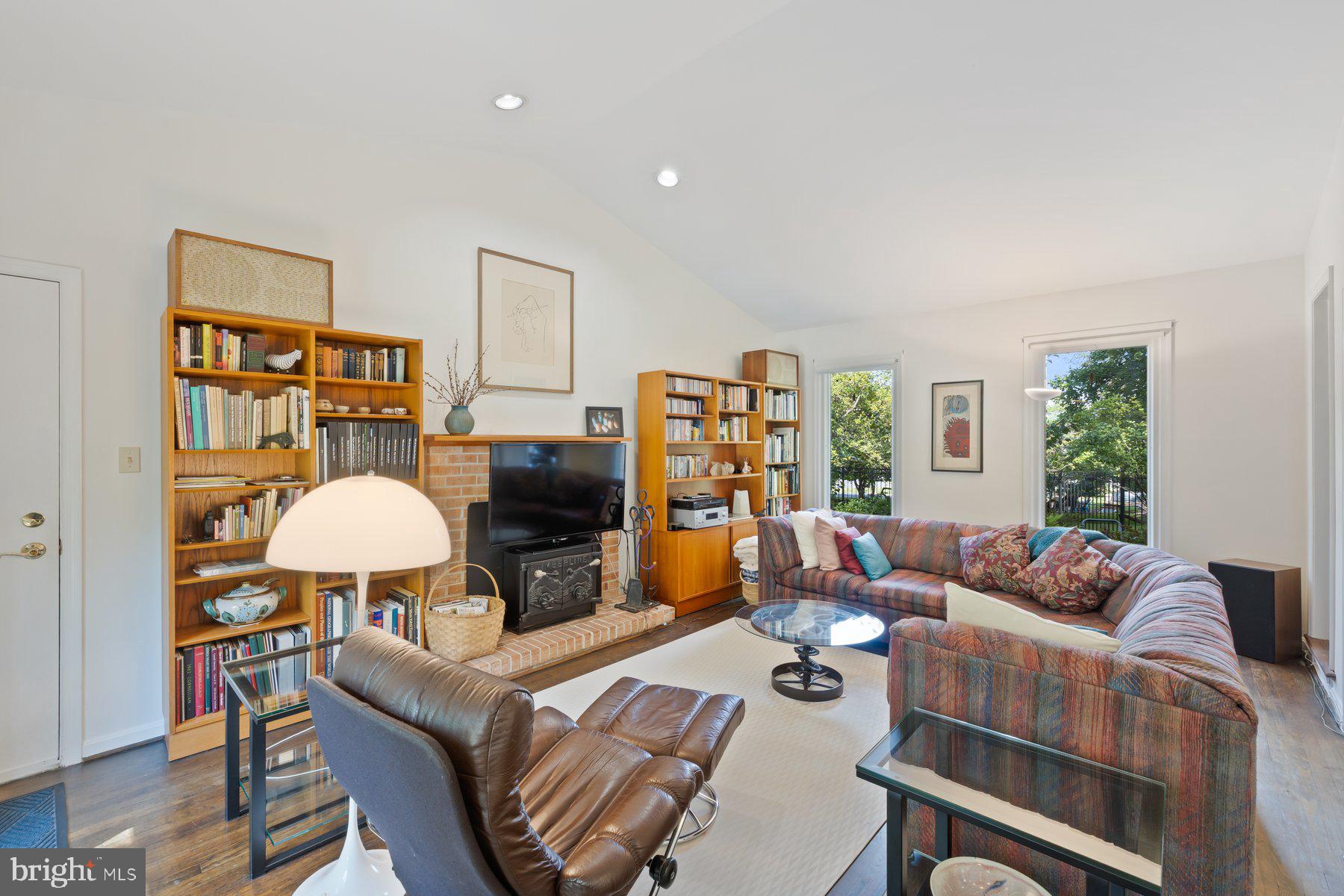 16400 MONTECREST LANE