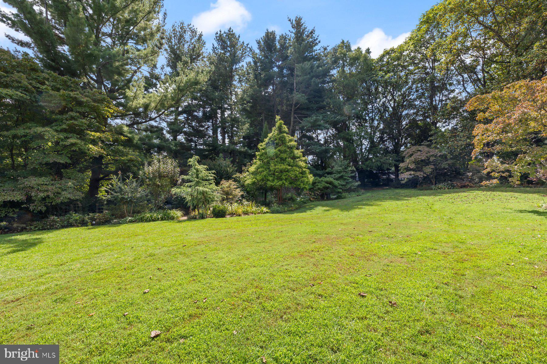 16400 MONTECREST LANE