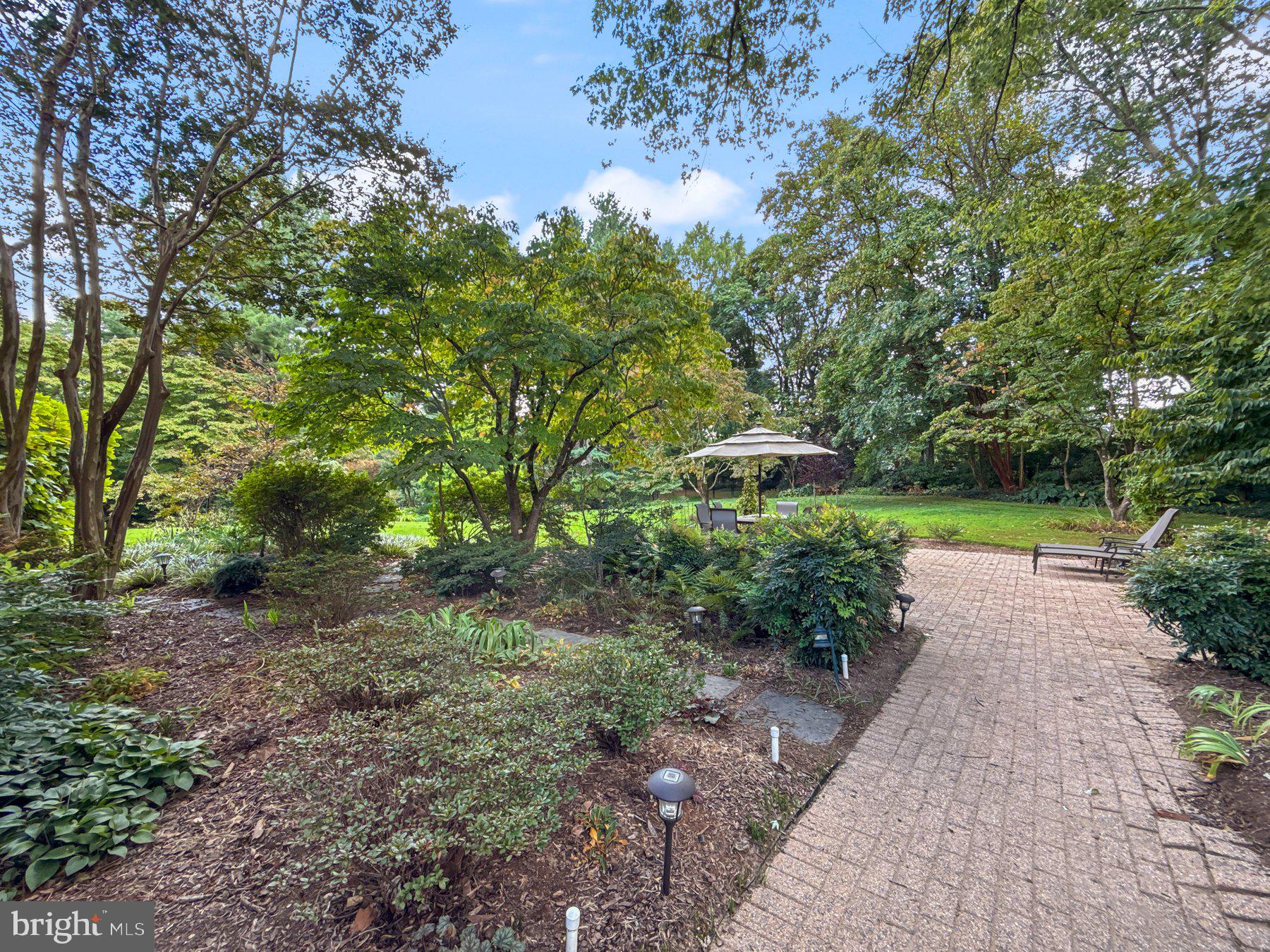 16400 MONTECREST LANE