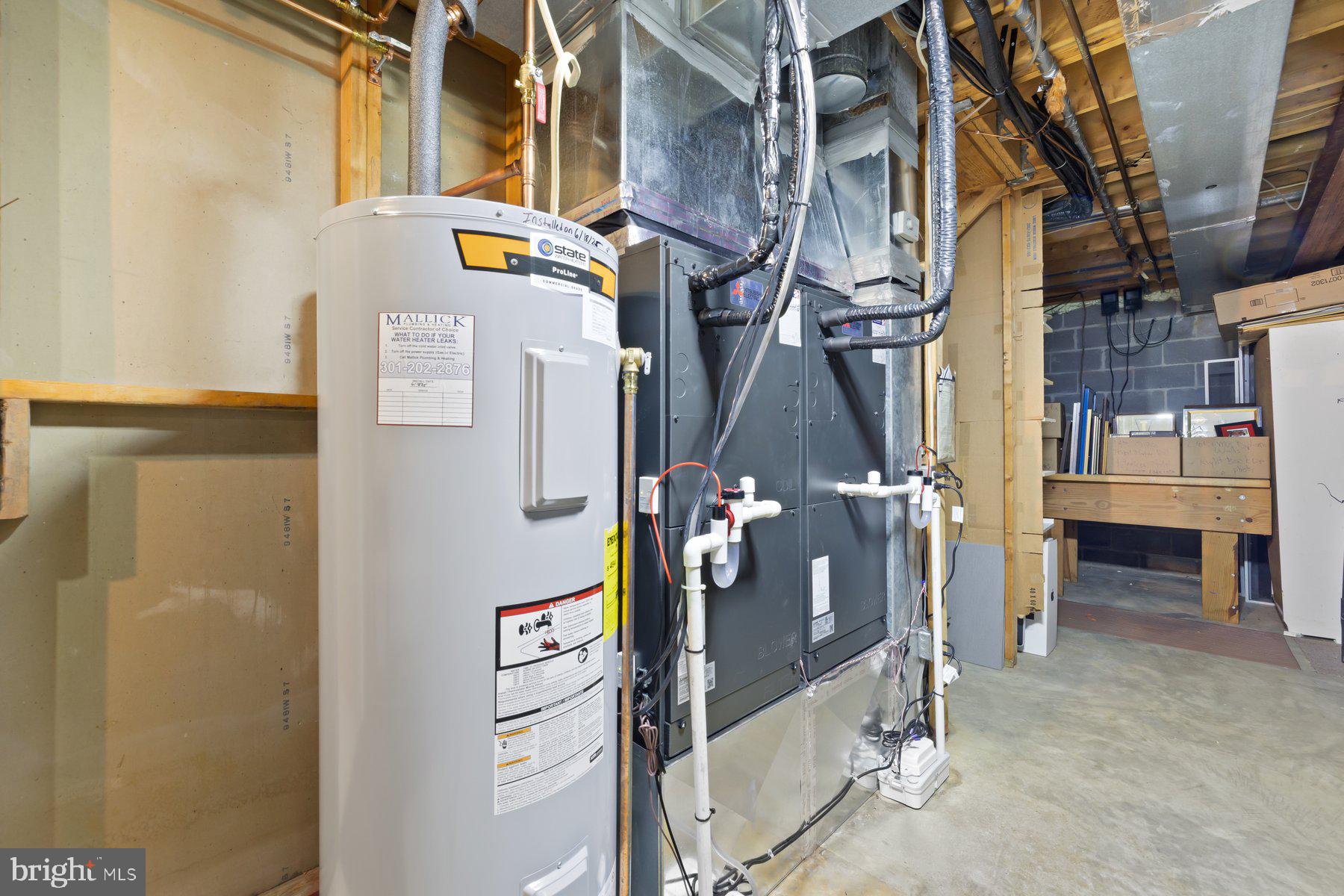 16400 MONTECREST LANE