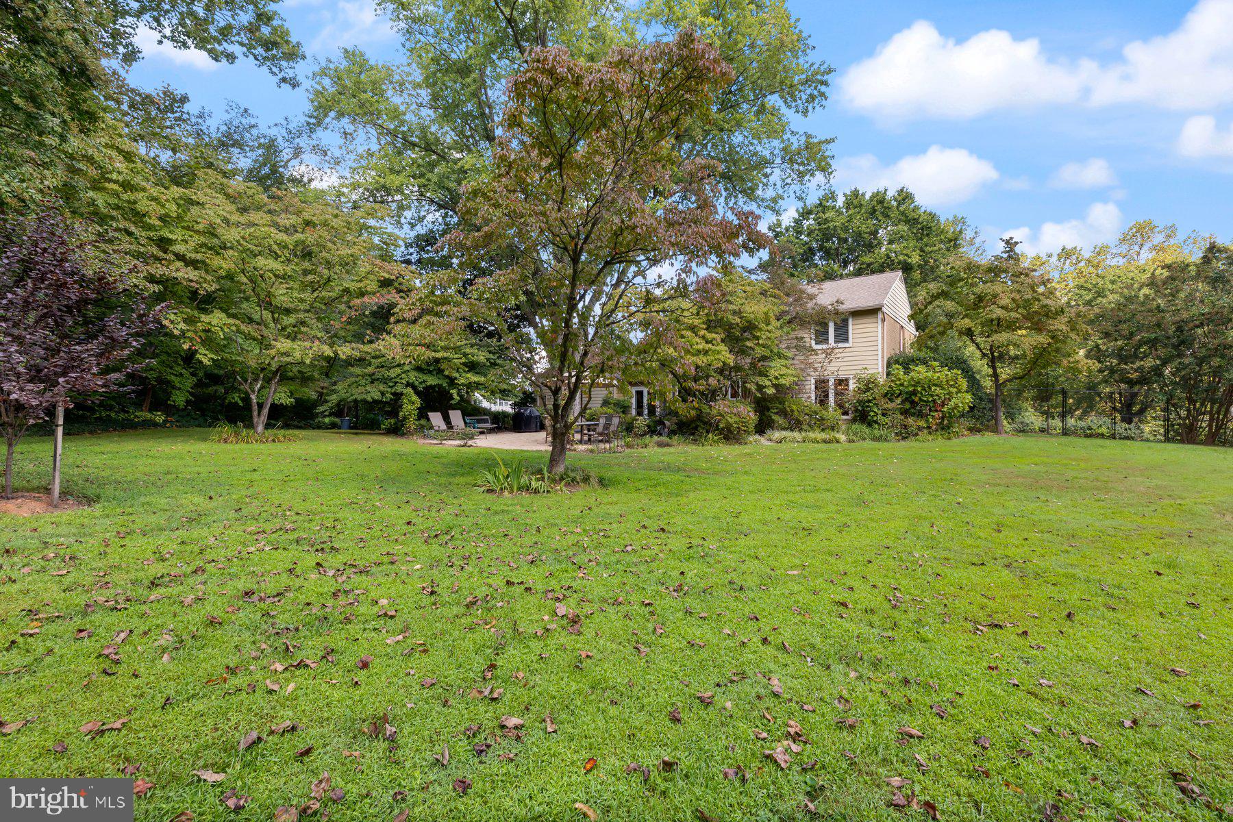 16400 MONTECREST LANE