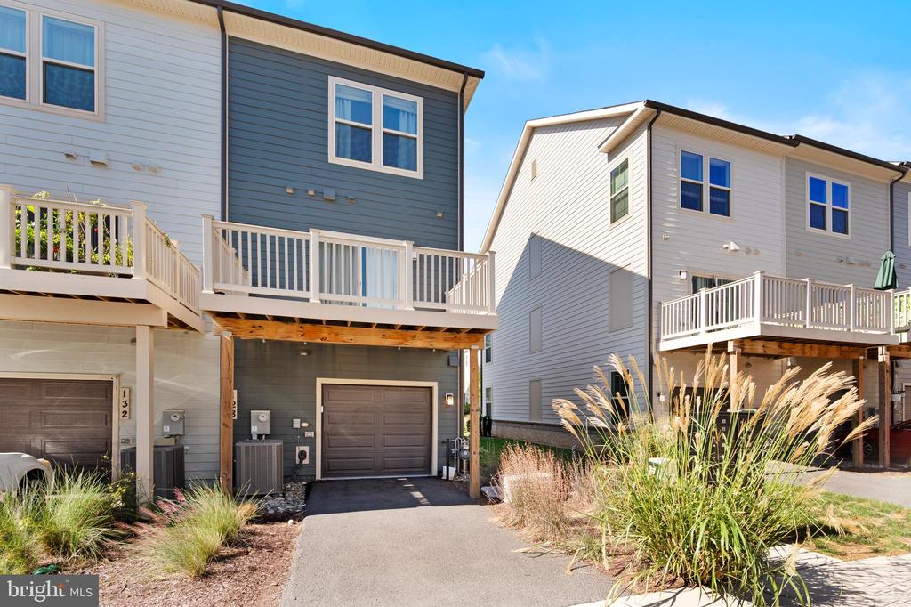 128 STOWE DRIVE